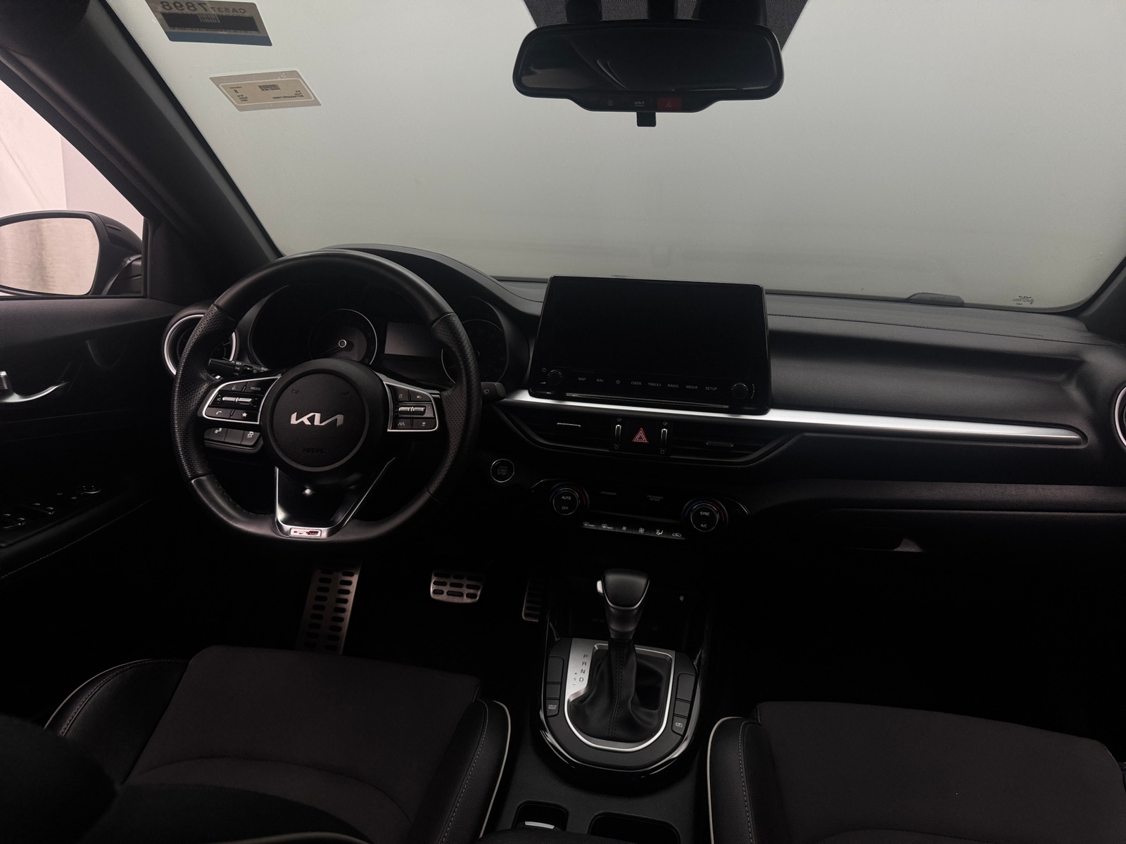 Thumbnail: 2024 Kia Forte - 3