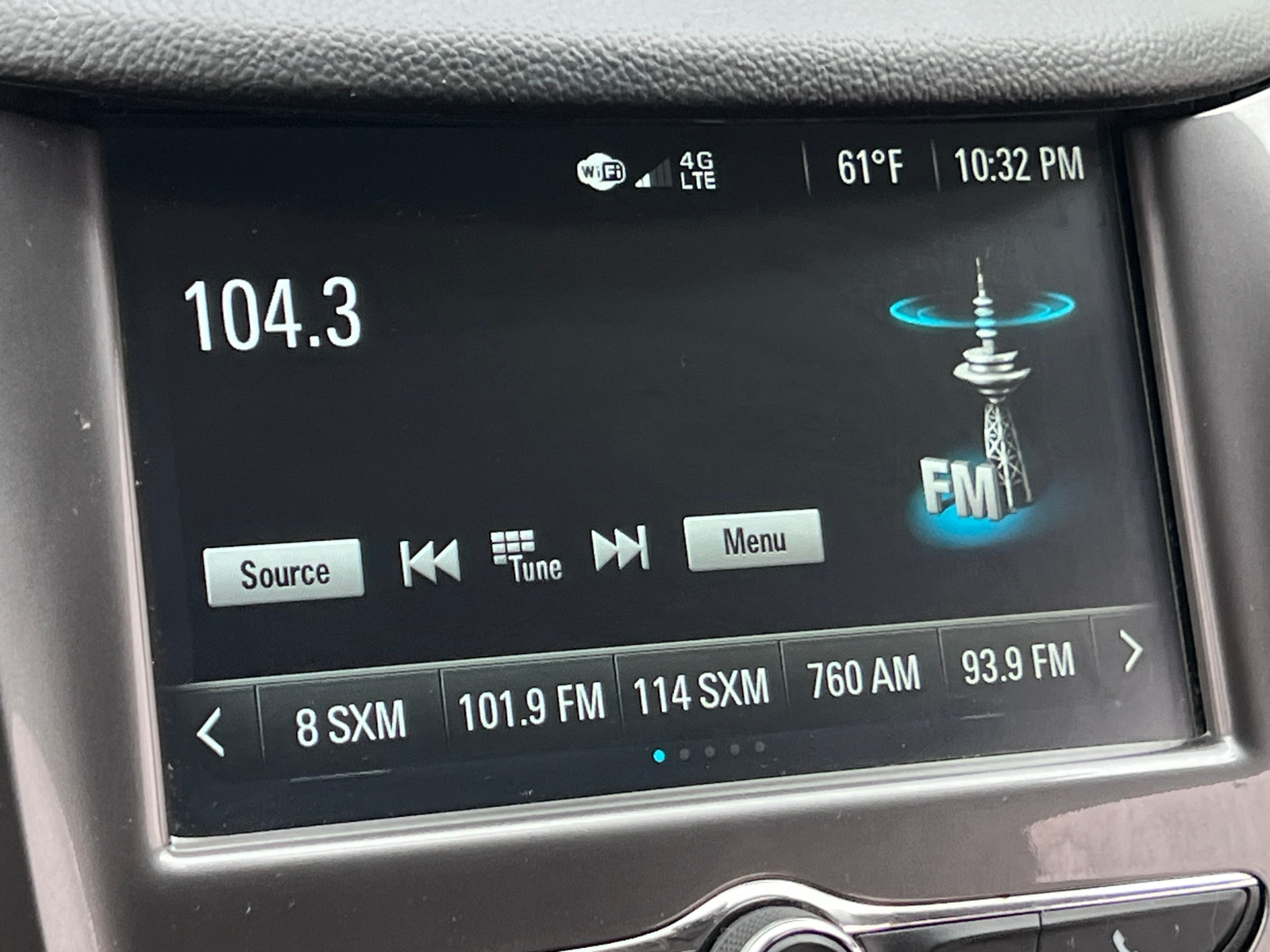Thumbnail: 2018 Chevrolet Cruze - 4