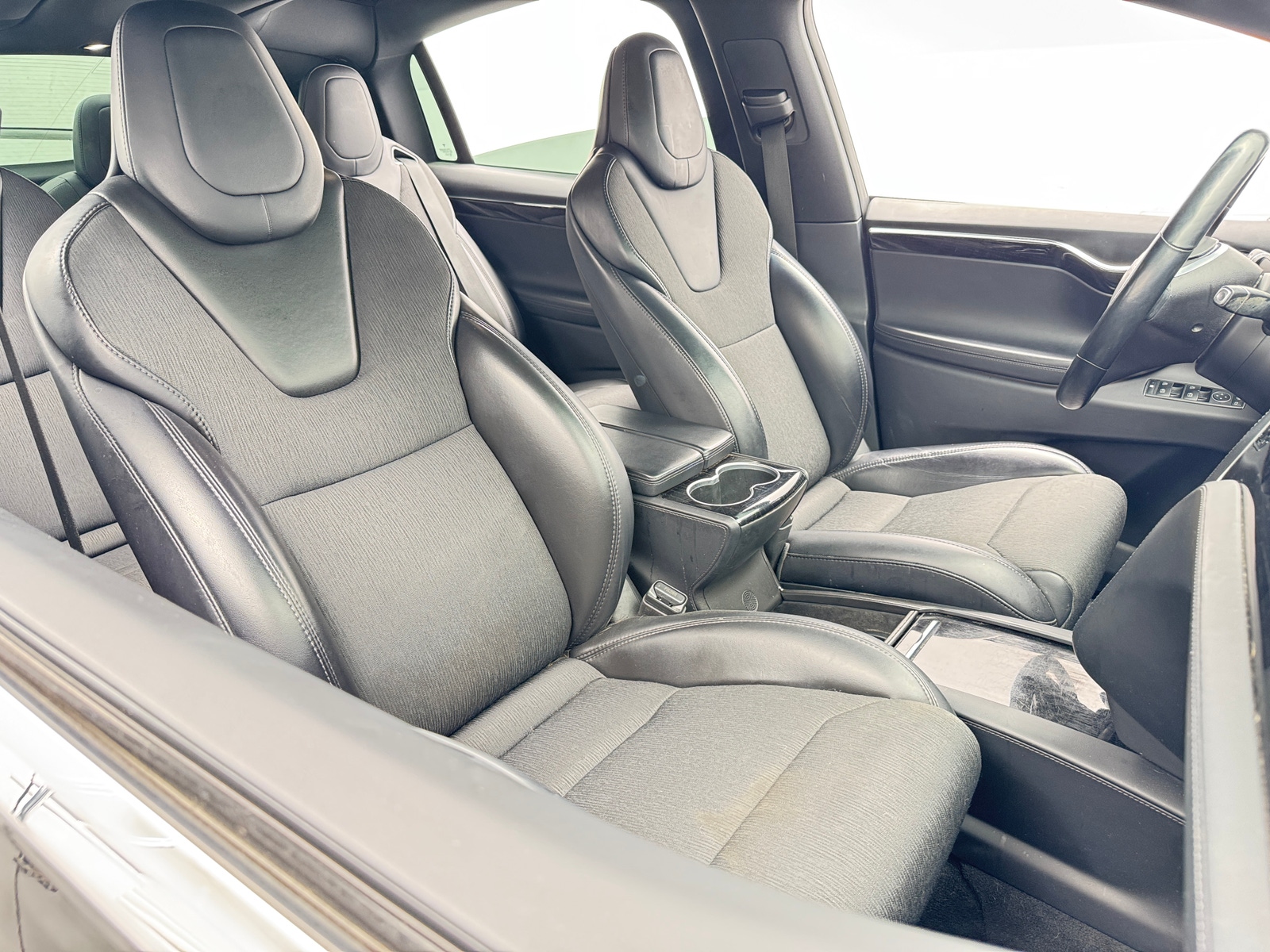 Thumbnail: 2018 Tesla Model X - 2
