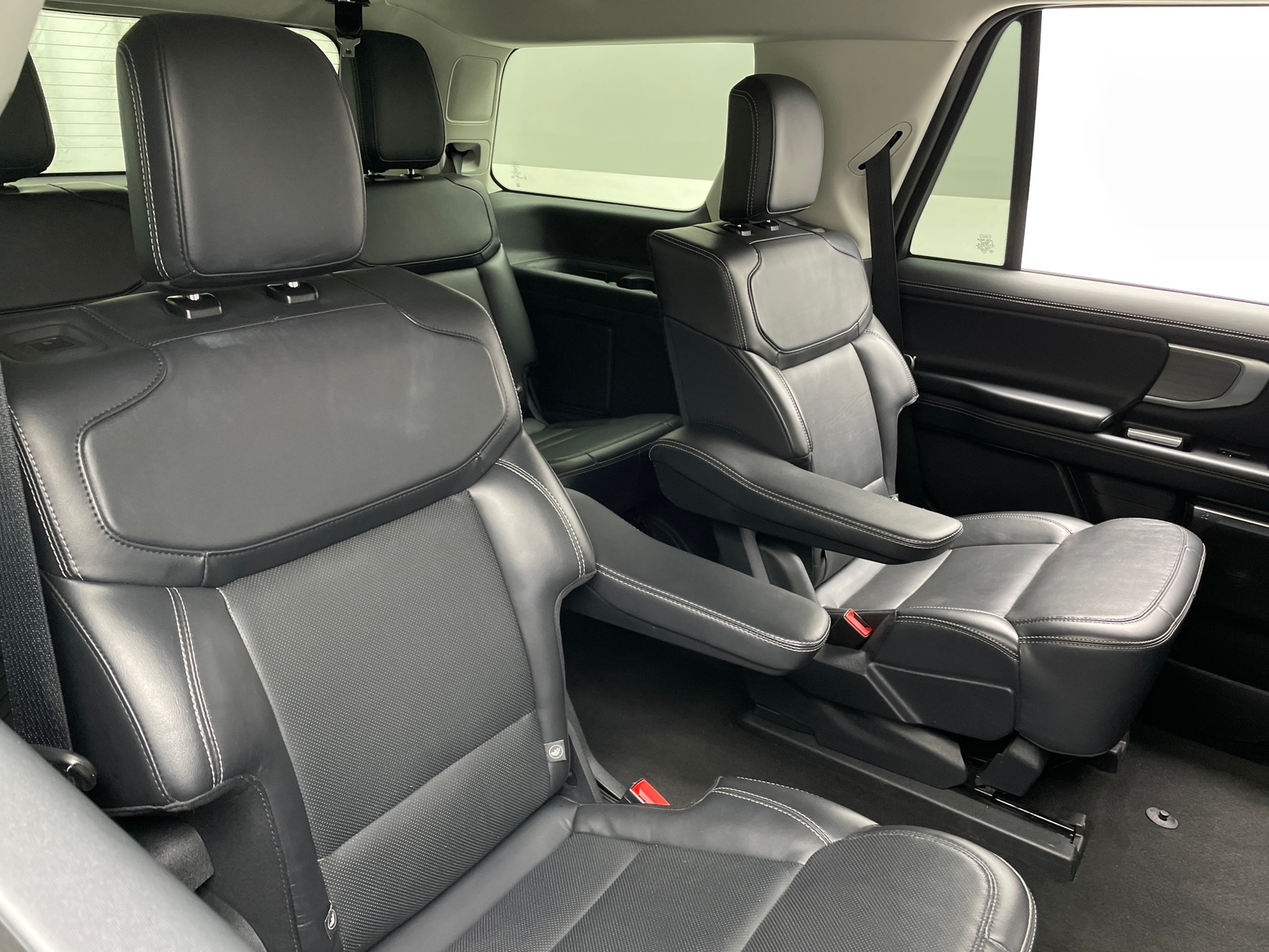 Thumbnail: 2025 Ford Expedition - 5