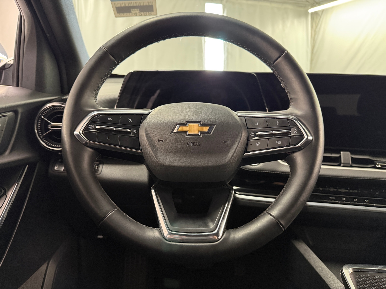 Thumbnail: 2025 Chevrolet Equinox - 5
