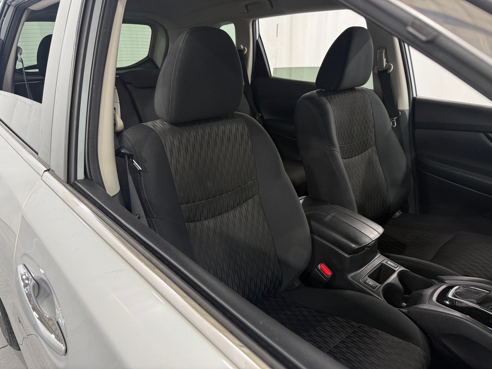Thumbnail: 2019 Nissan Rogue - 2