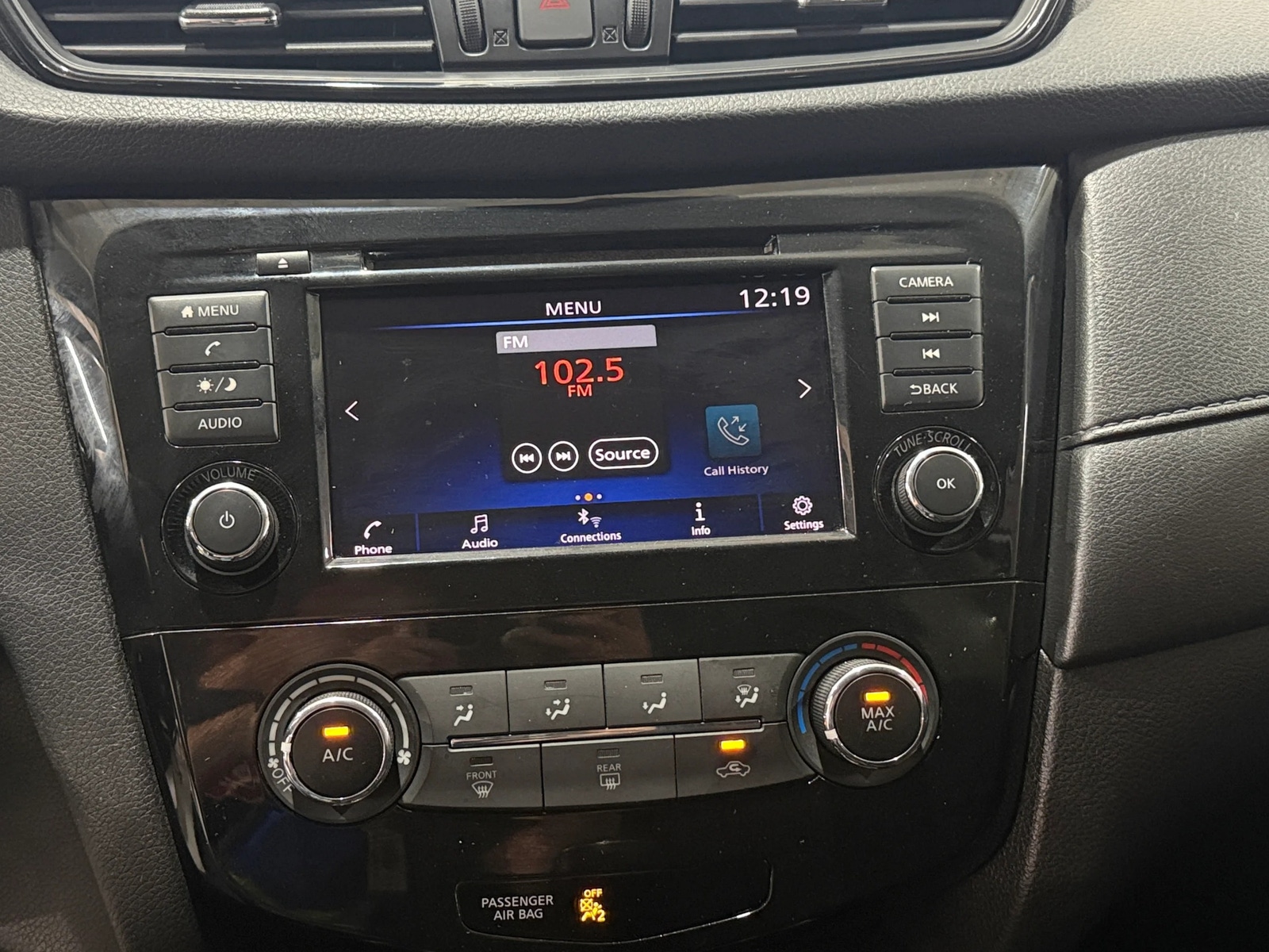 Thumbnail: 2019 Nissan Rogue - 4