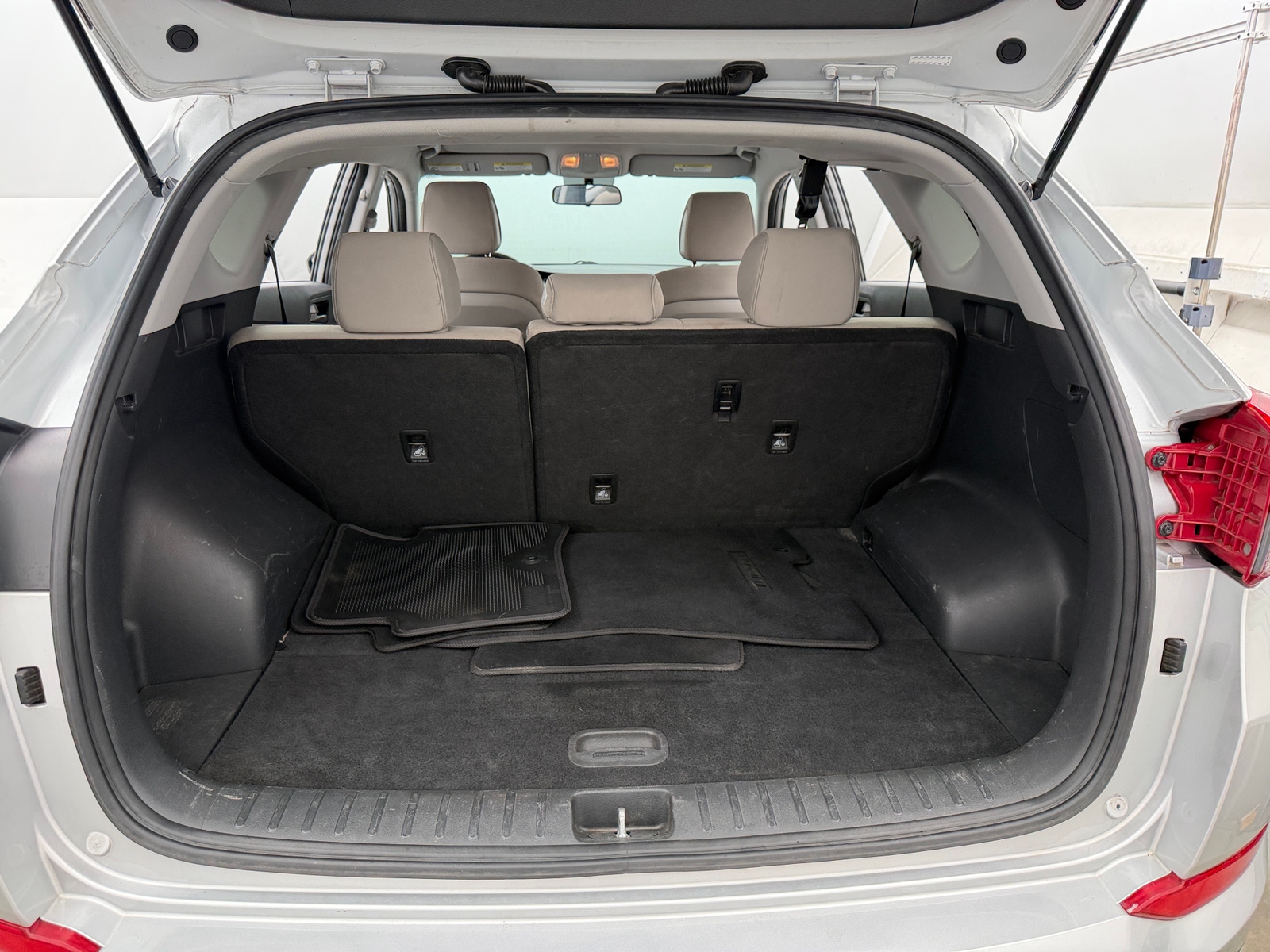 Thumbnail: 2016 Hyundai Tucson - 7