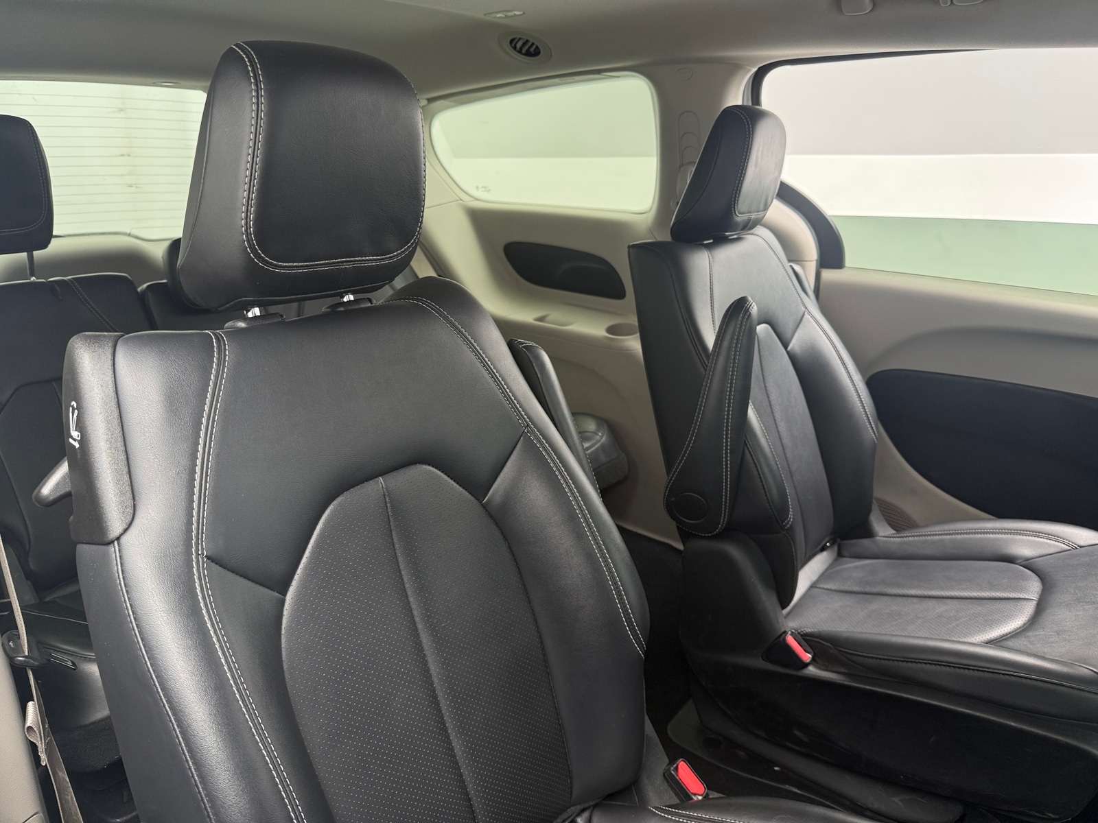 Thumbnail: 2024 Chrysler Pacifica - 5