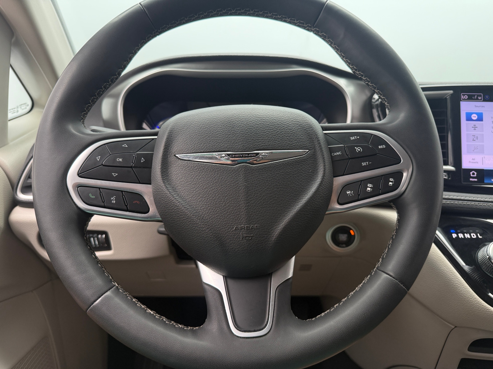 Thumbnail: 2024 Chrysler Pacifica - 4