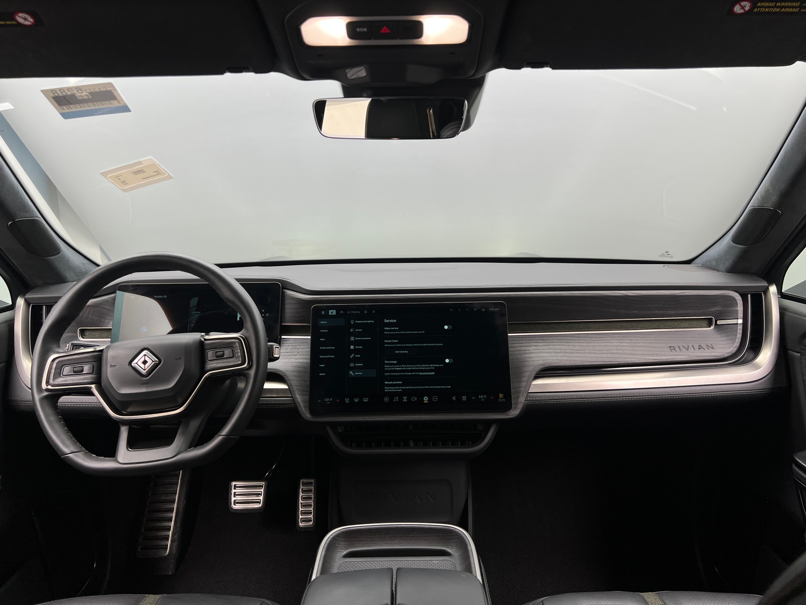 Thumbnail: 2023 Rivian R1S - 2