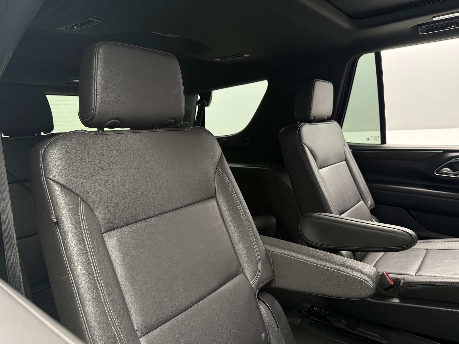 Thumbnail: 2022 Chevrolet Tahoe - 5