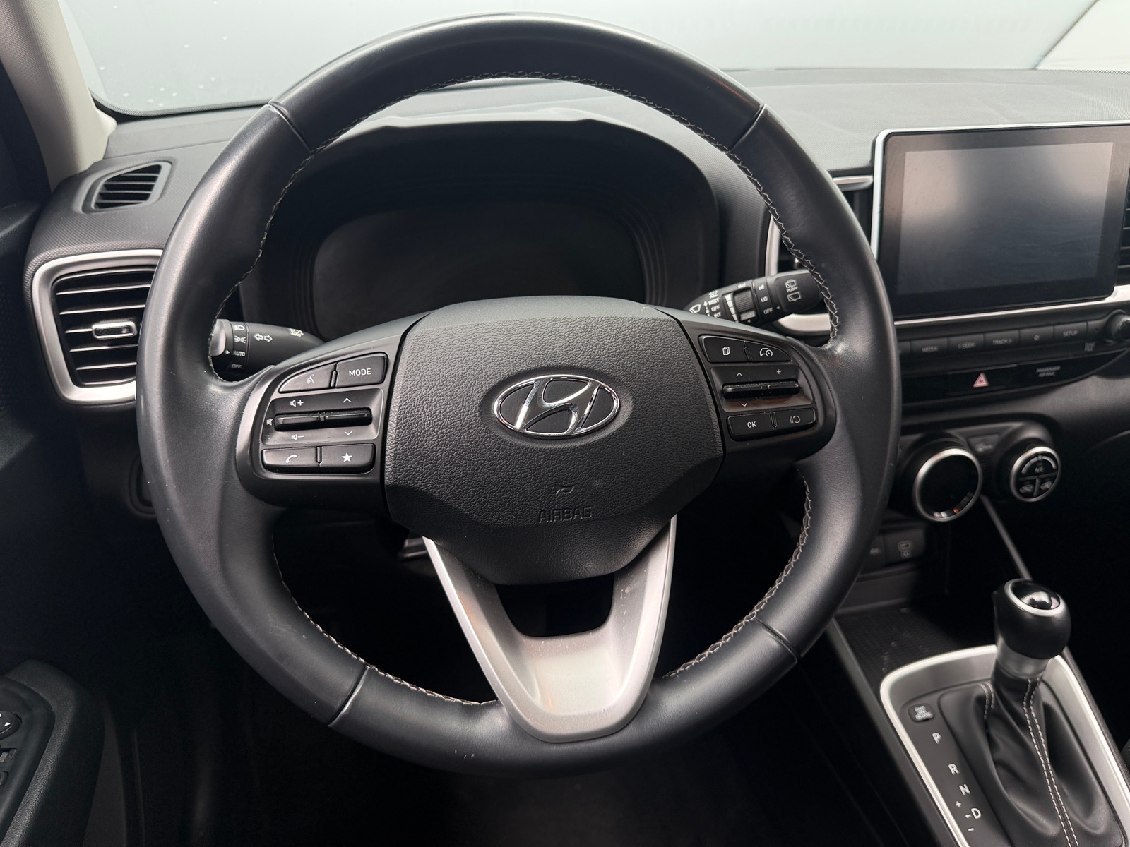 Thumbnail: 2023 Hyundai Venue - 5