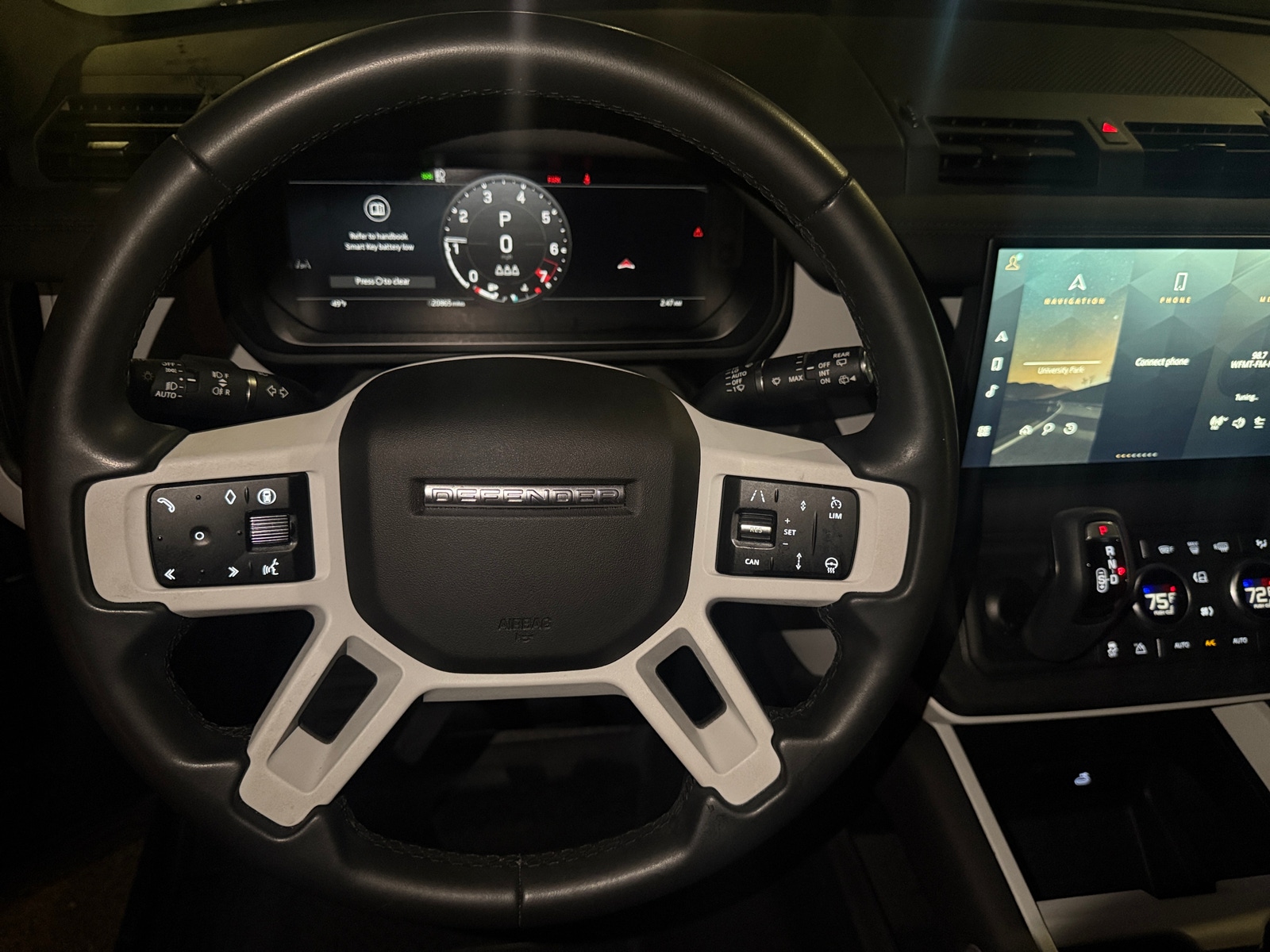 Thumbnail: 2025 Land Rover Defender - 4