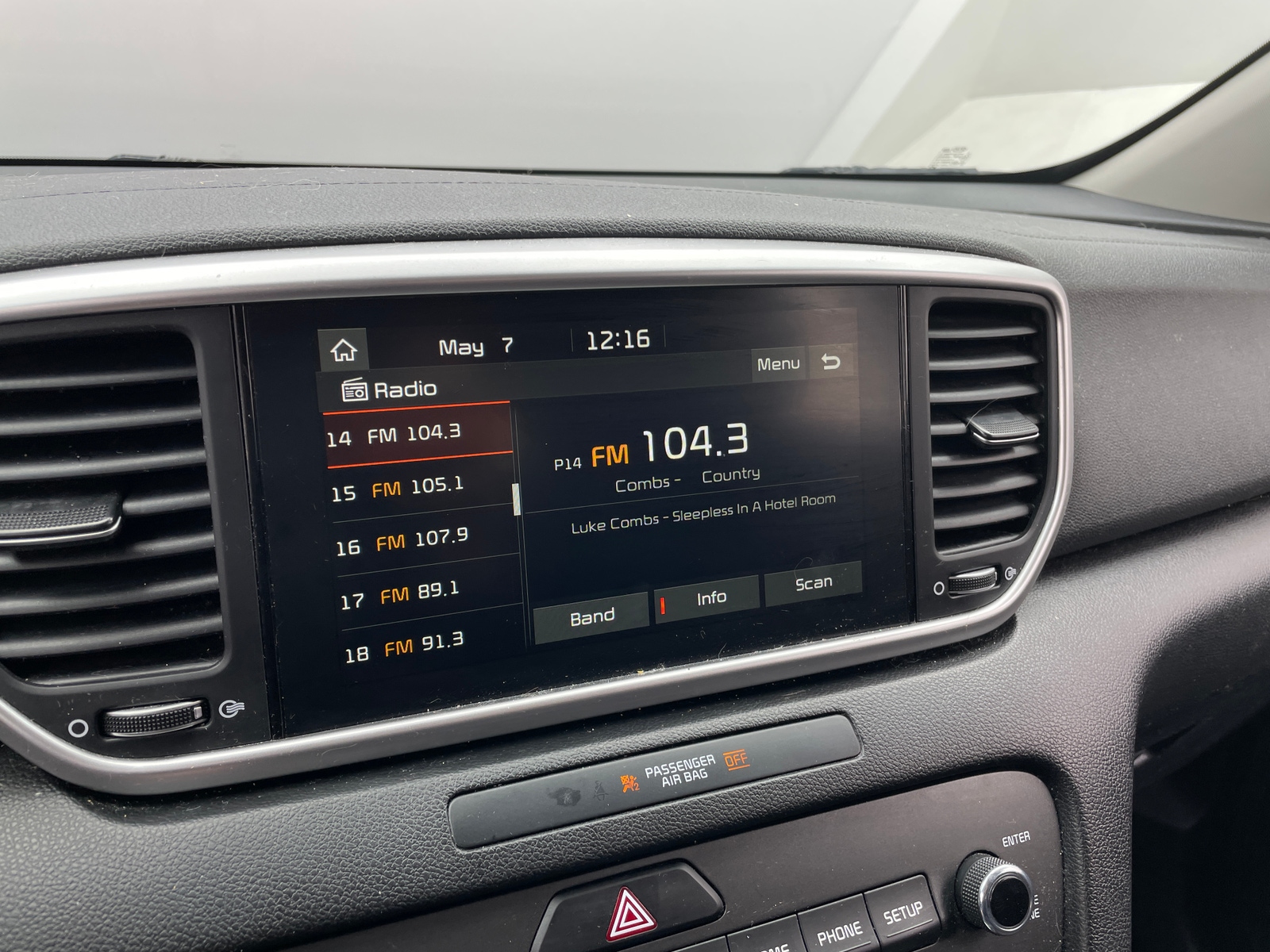 Thumbnail: 2022 Kia Sportage - 4