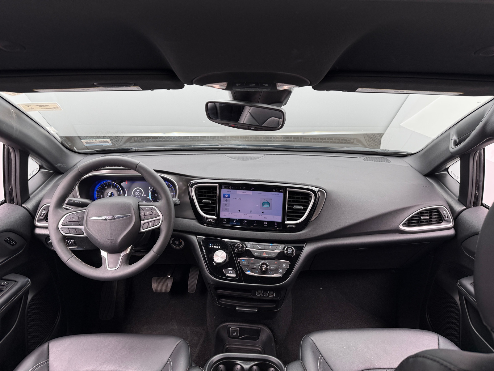 Thumbnail: 2025 Chrysler Pacifica - 2
