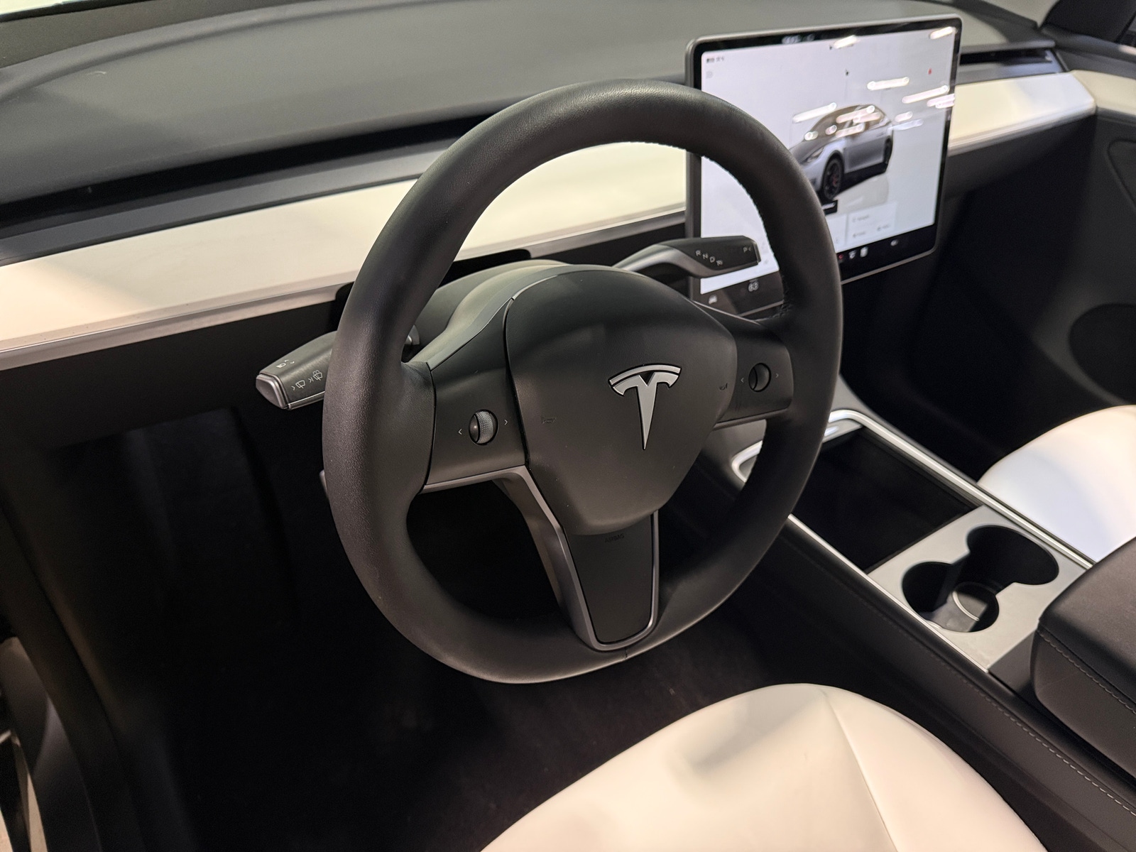 Thumbnail: 2024 Tesla Model Y - 4