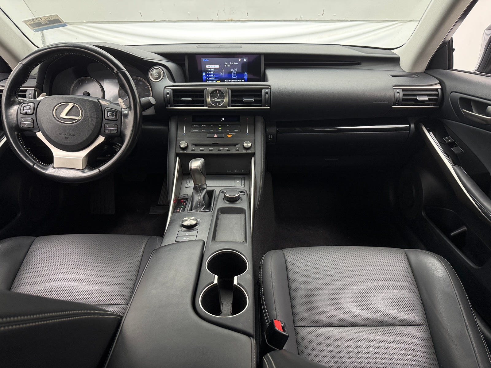 Thumbnail: 2019 Lexus IS - 2