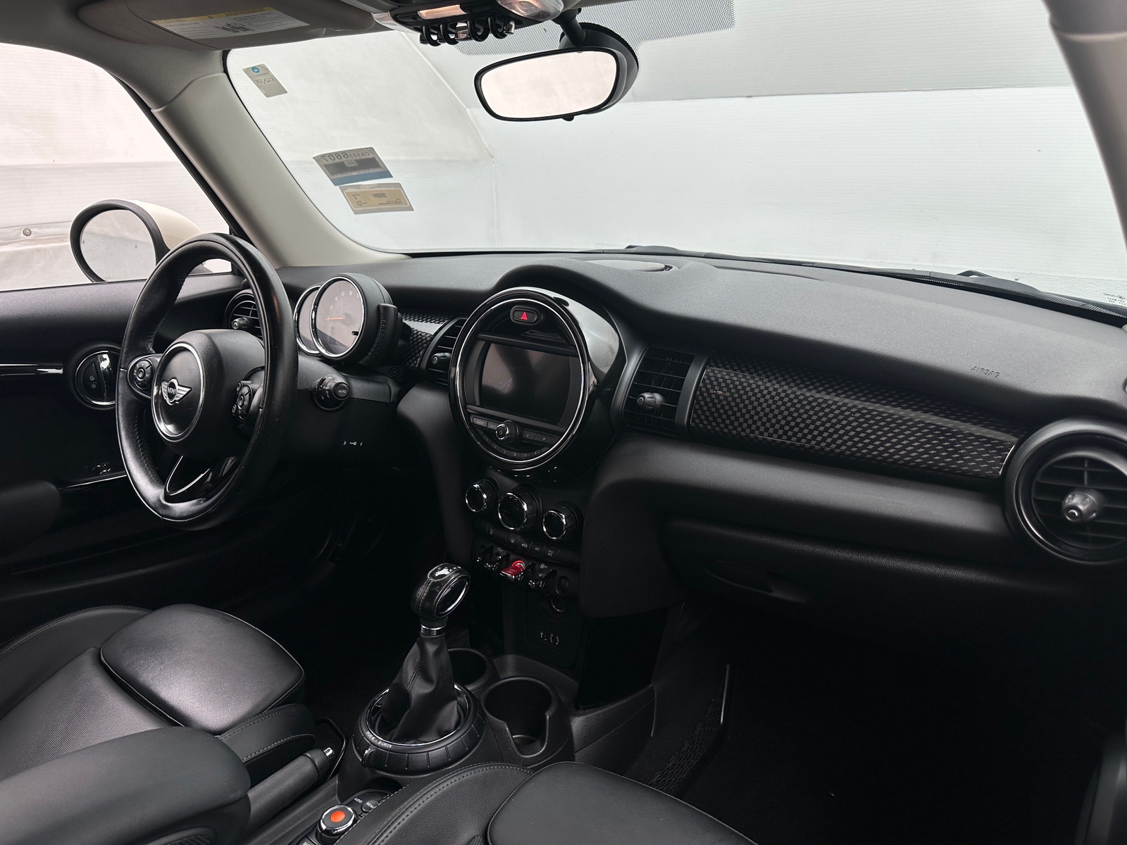 Thumbnail: 2017 MINI Cooper Hardtop - 2