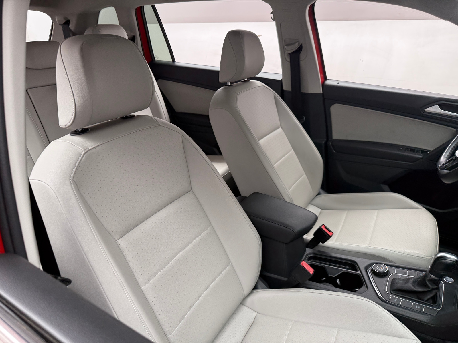 Thumbnail: 2019 Volkswagen Tiguan - 2