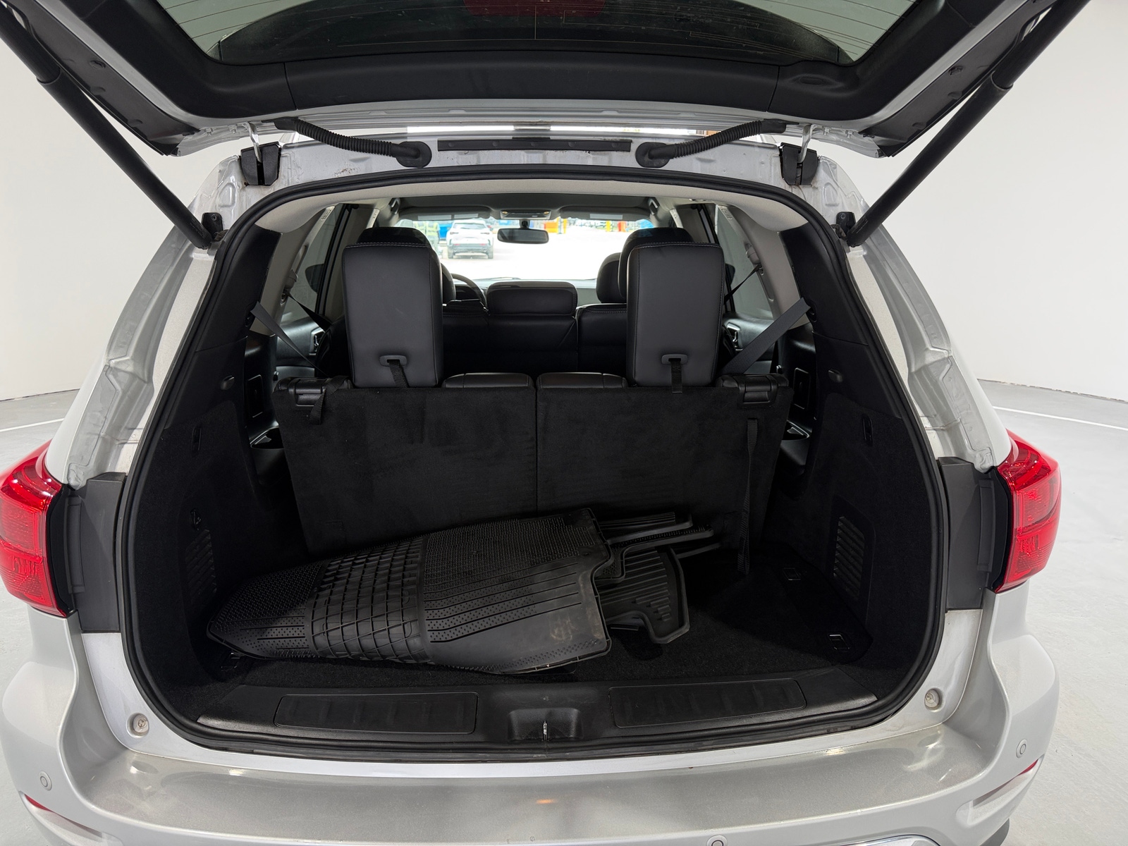 Thumbnail: 2019 Nissan Pathfinder - 6