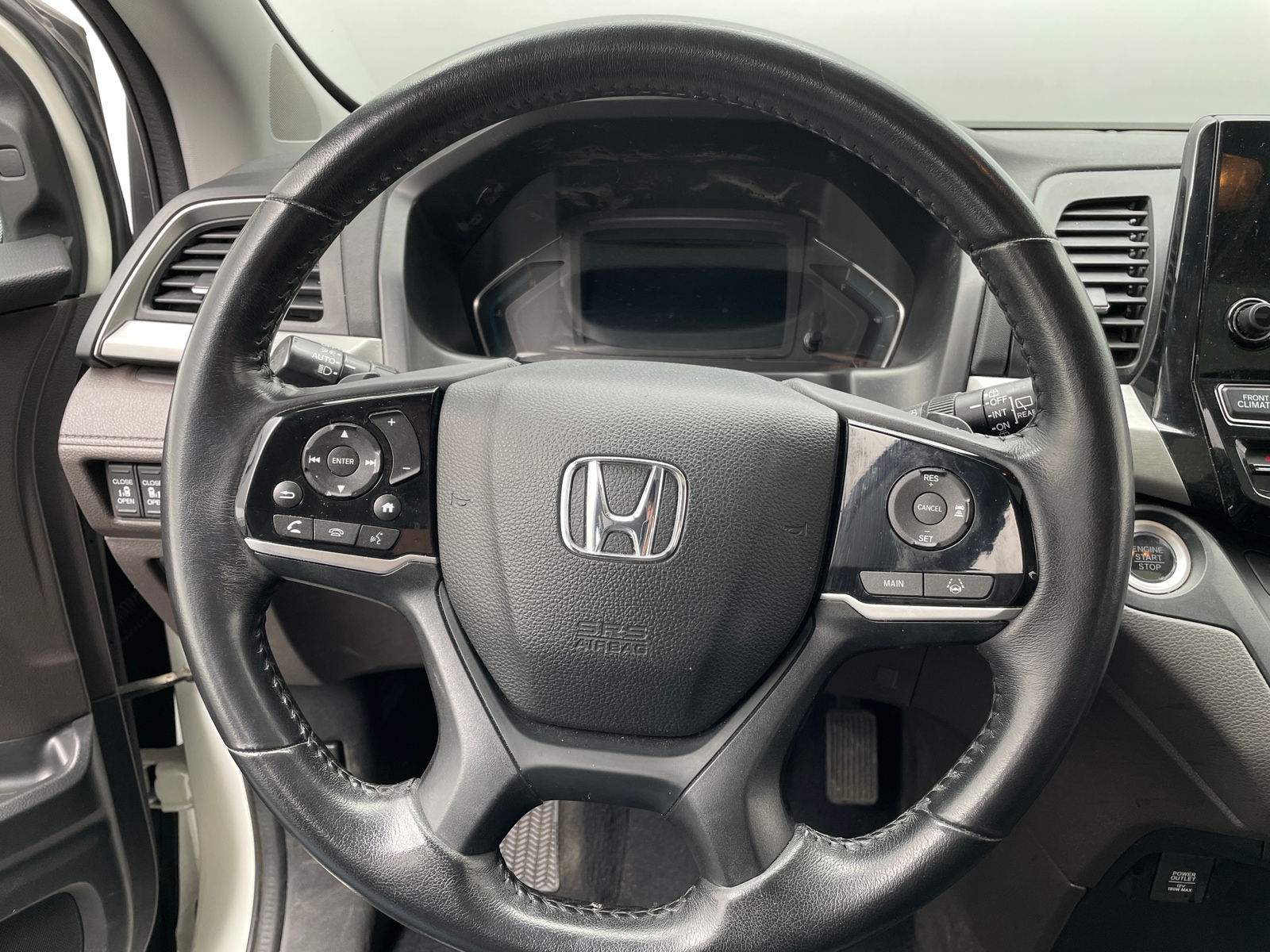 Thumbnail: 2018 Honda Odyssey - 4