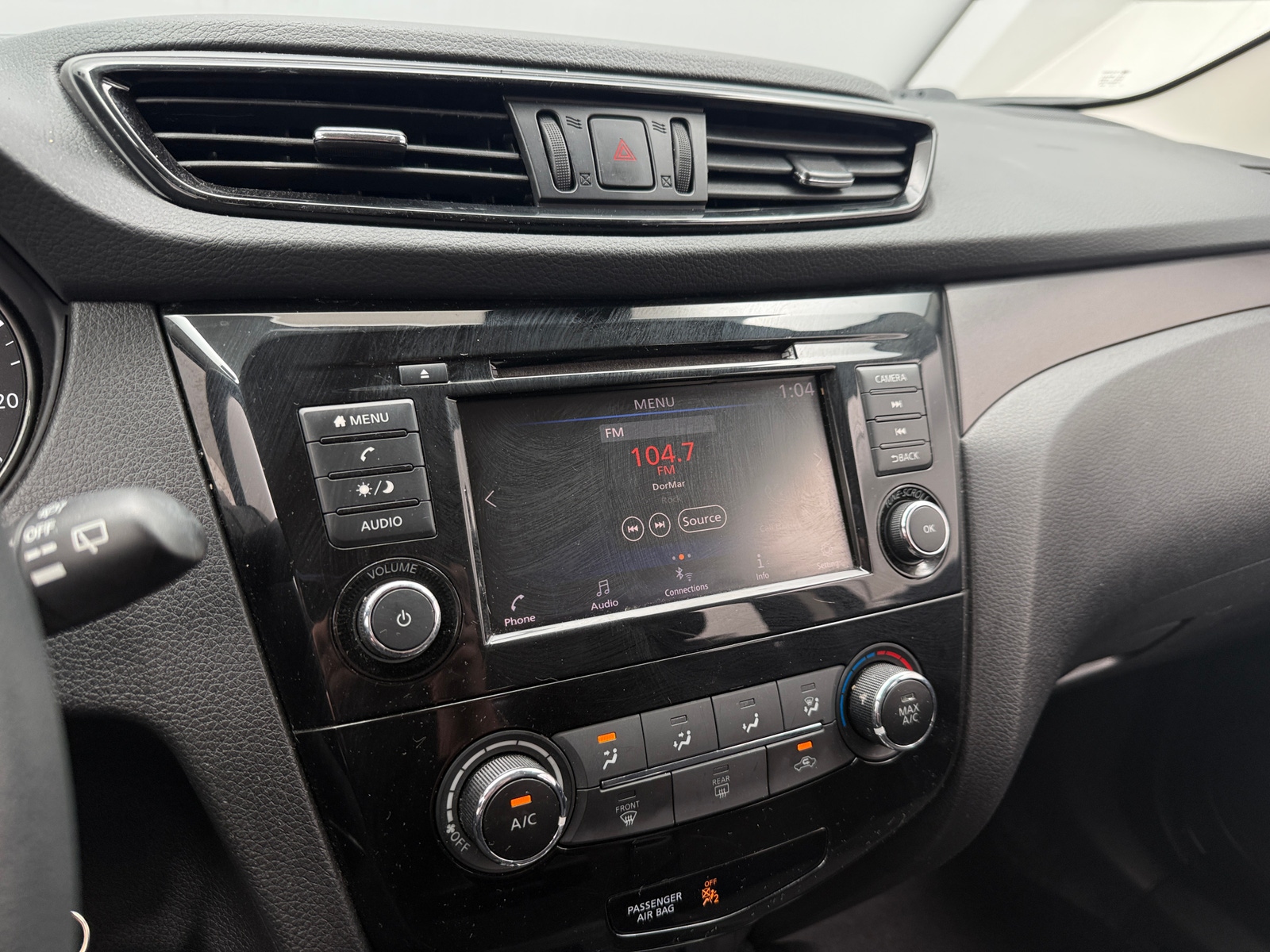 Thumbnail: 2020 Nissan Rogue Sport - 4
