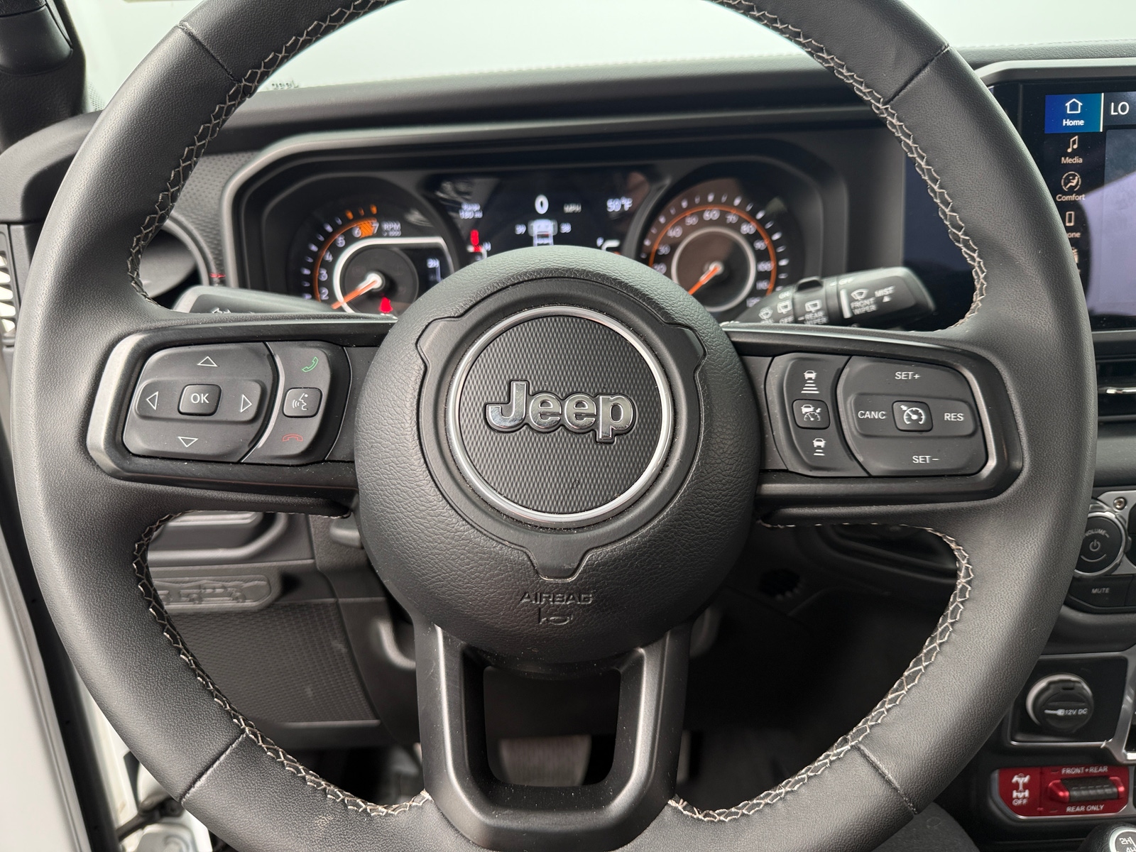 Thumbnail: 2025 Jeep Wrangler - 5