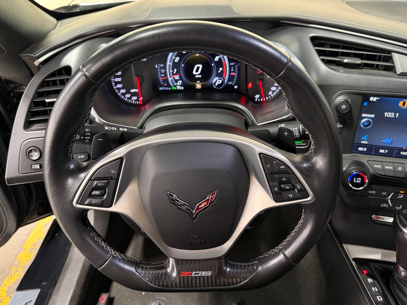 Thumbnail: 2015 Chevrolet Corvette - 3