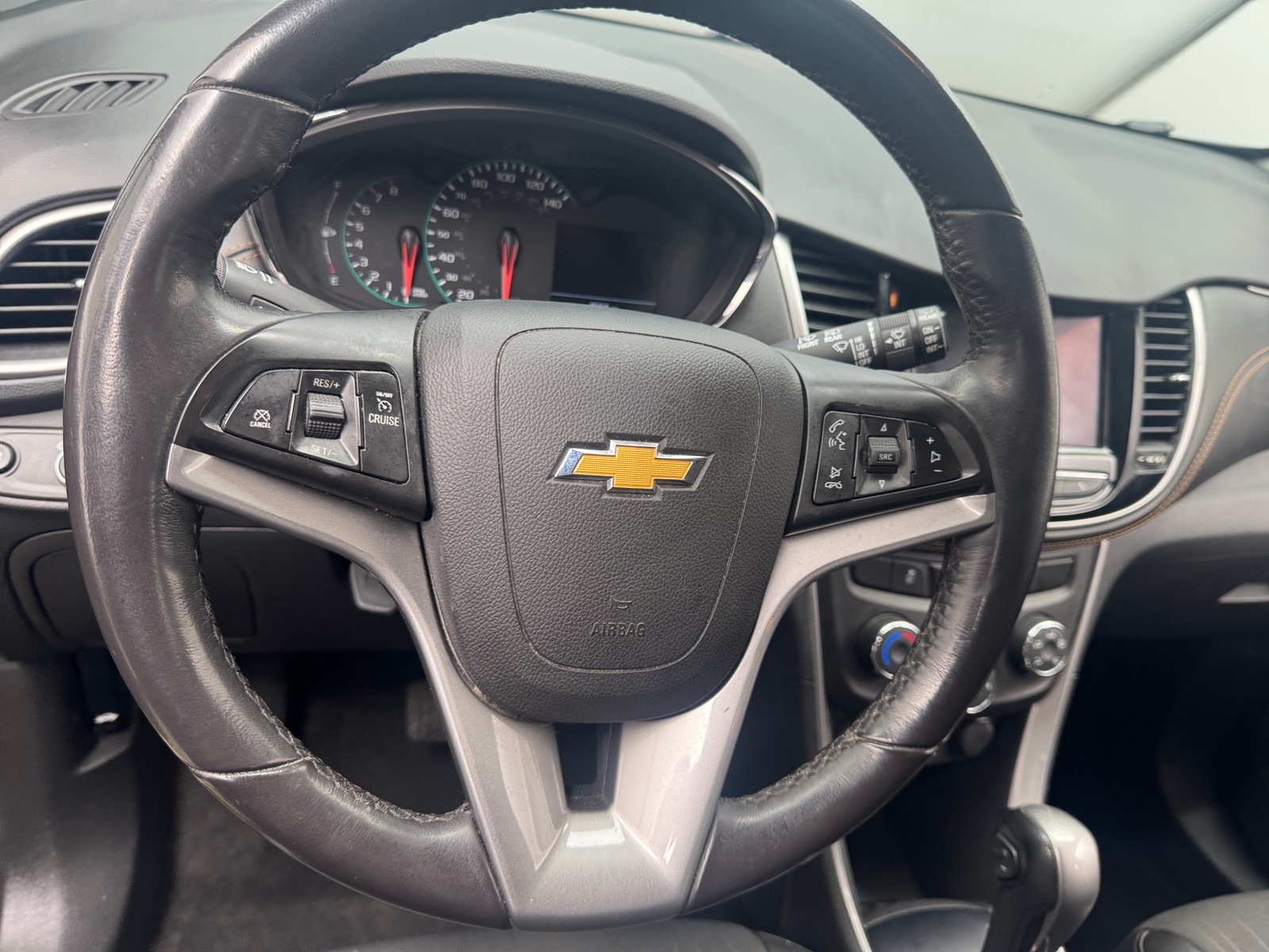 Thumbnail: 2022 Chevrolet Trax - 4