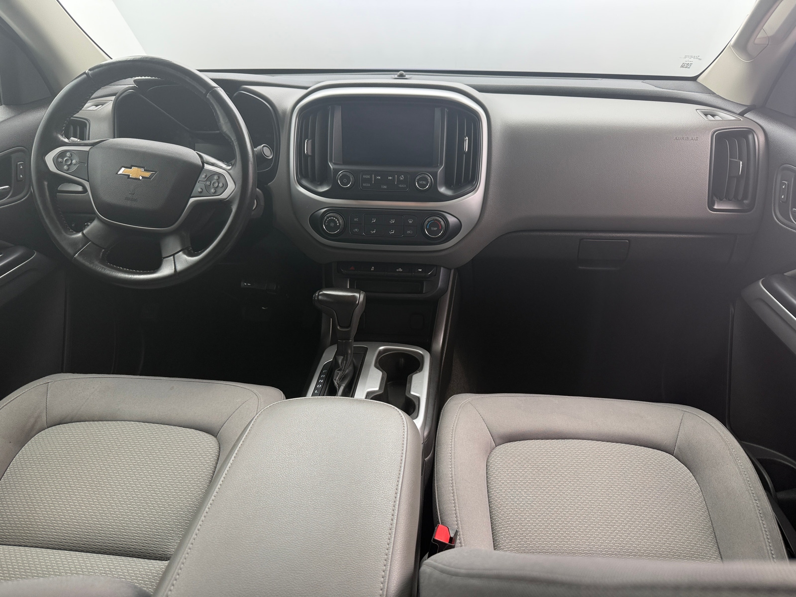Thumbnail: 2017 Chevrolet Colorado - 3