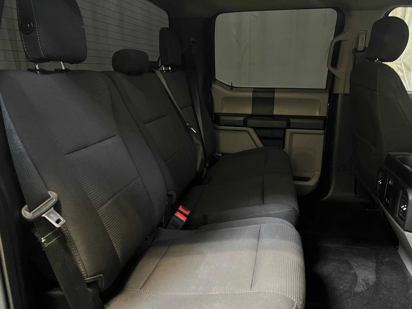 Thumbnail: 2018 Ford Econoline - 6