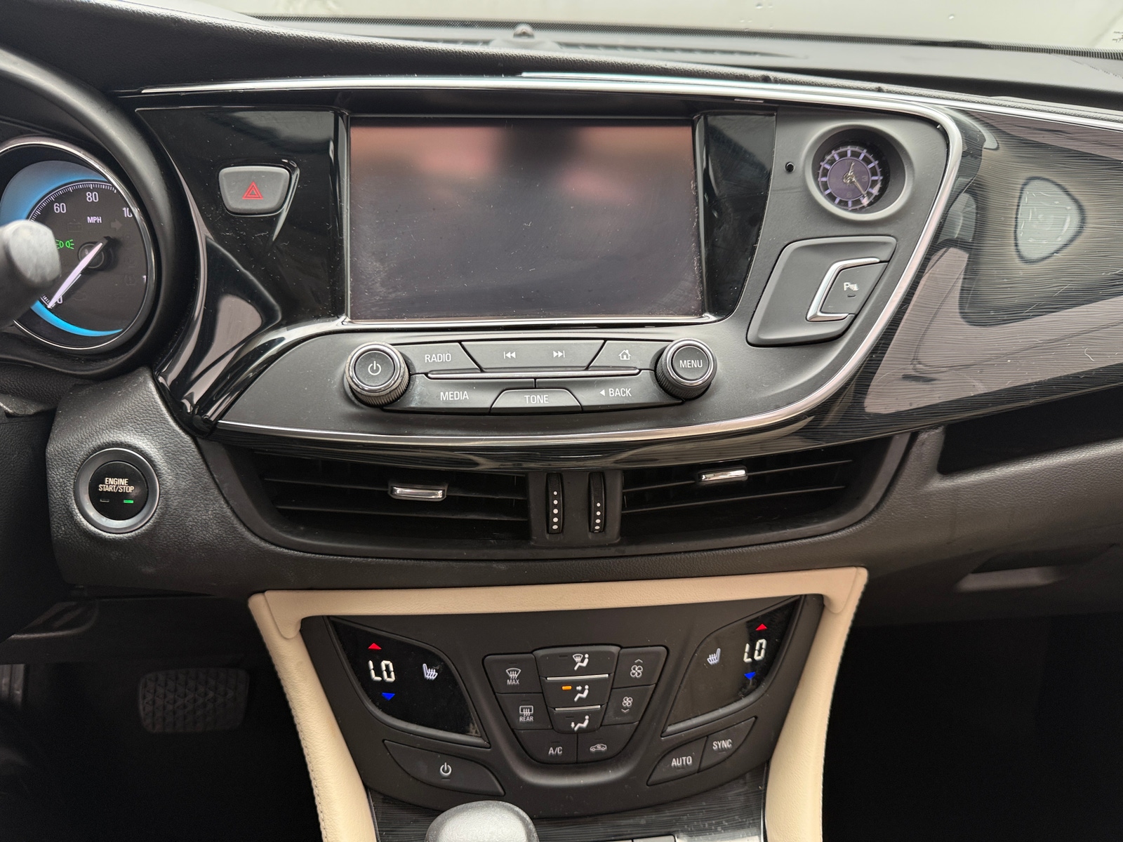 Thumbnail: 2017 Buick Envision - 3
