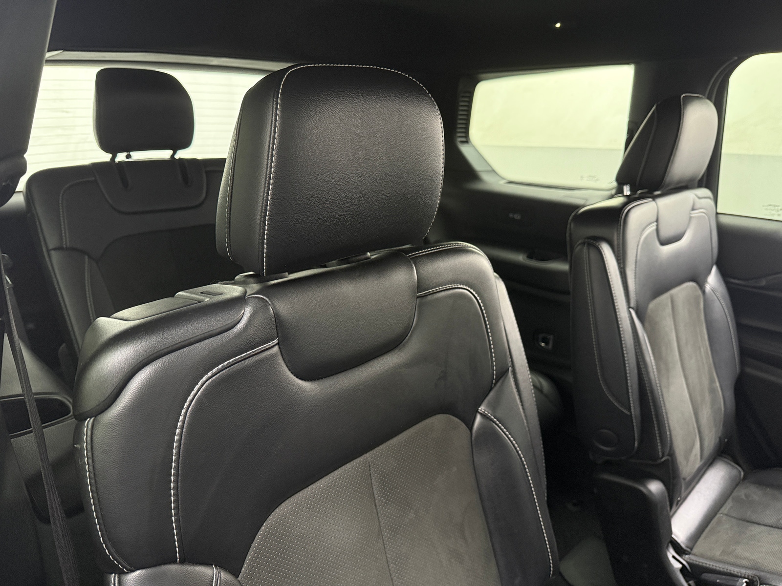 Thumbnail: 2022 Jeep Grand Cherokee L - 5