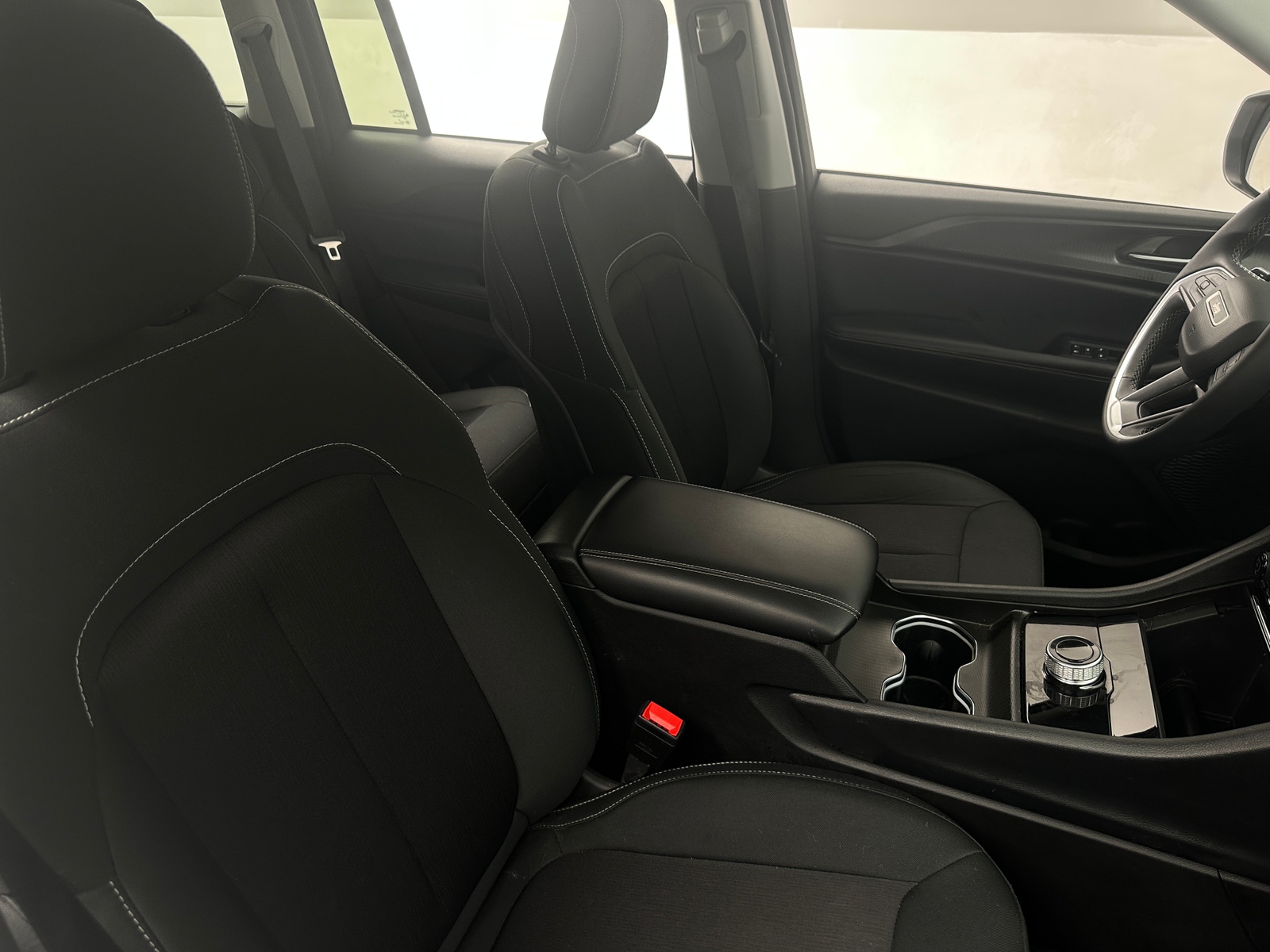 Thumbnail: 2024 Jeep Grand Cherokee - 2