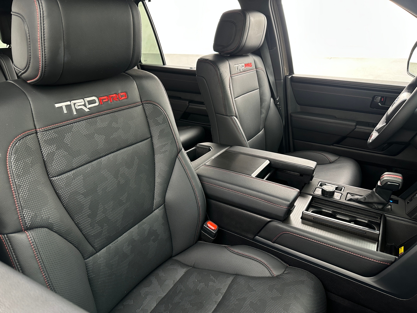 Thumbnail: 2025 Toyota Sequoia - 2