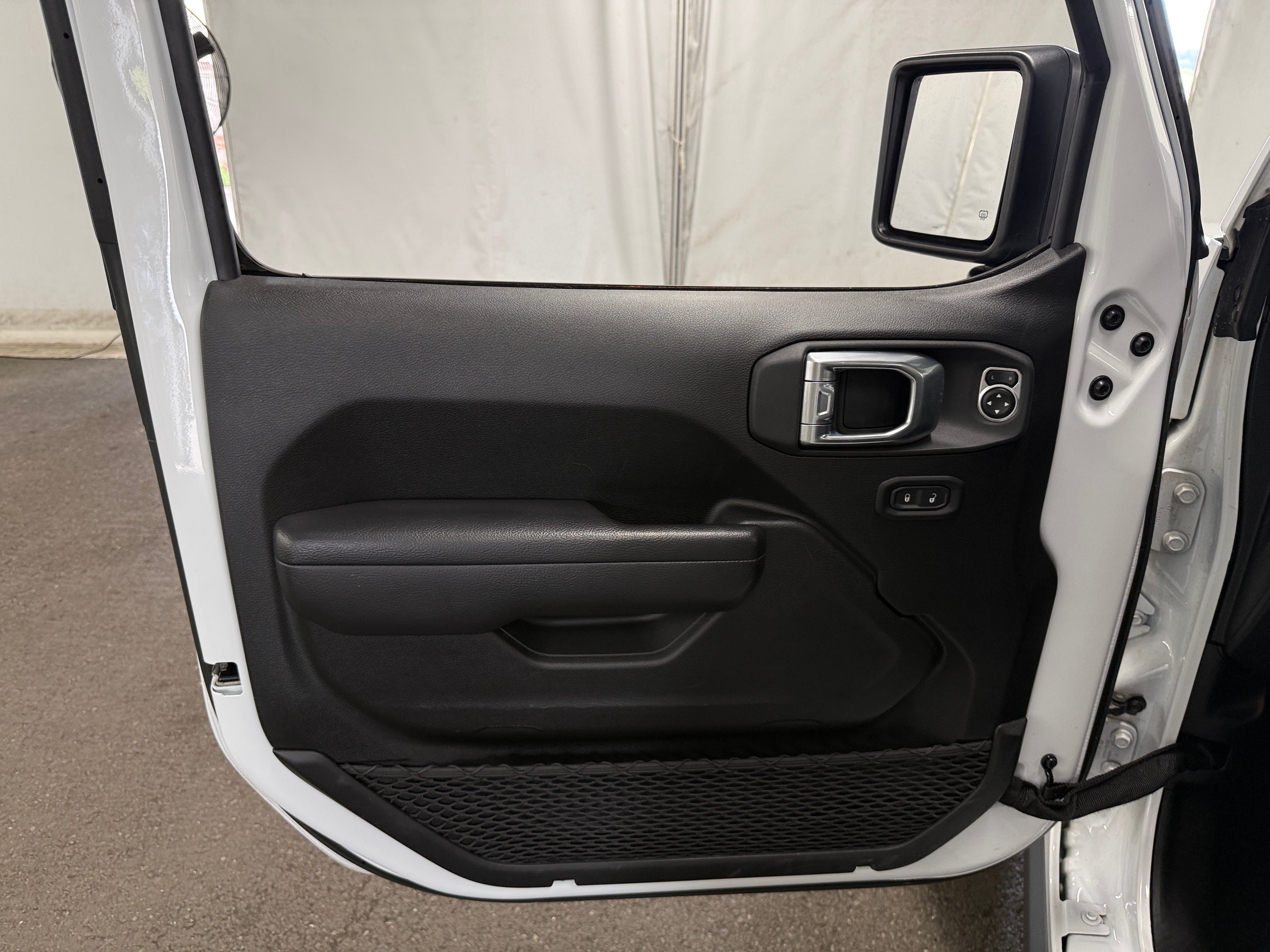 2025 Jeep Wrangler 4-Door Rubicon - Photo 3