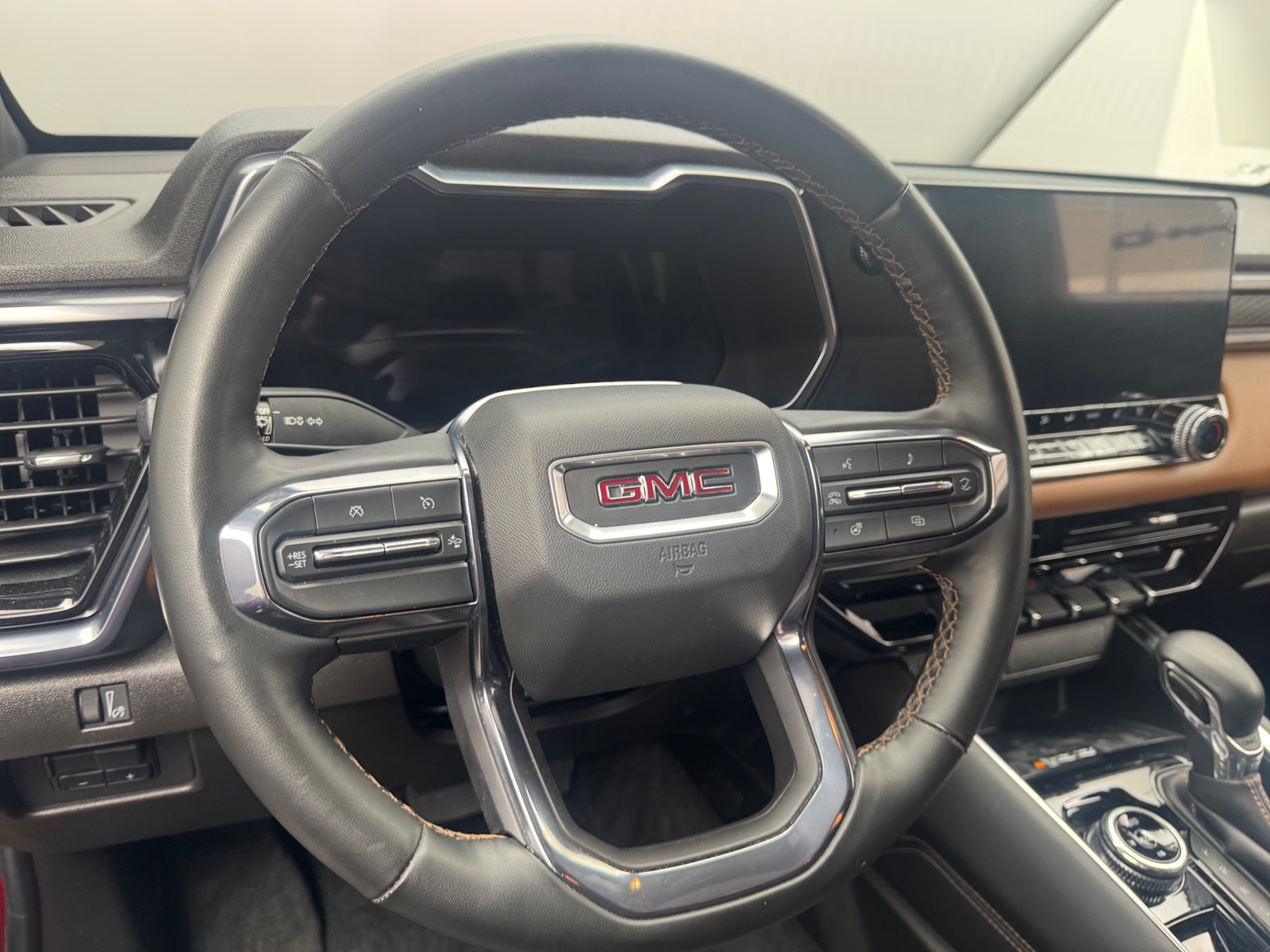 Thumbnail: 2023 GMC Canyon - 4
