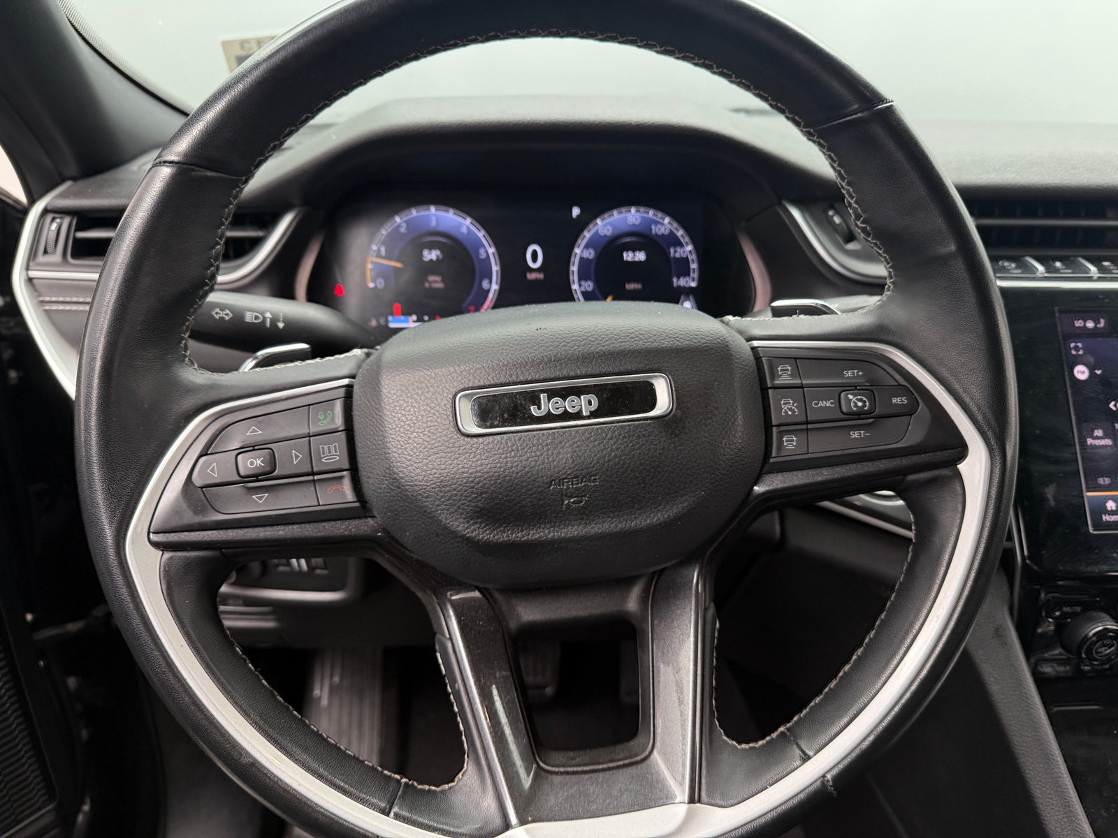 Thumbnail: 2022 Jeep Grand Cherokee L - 4