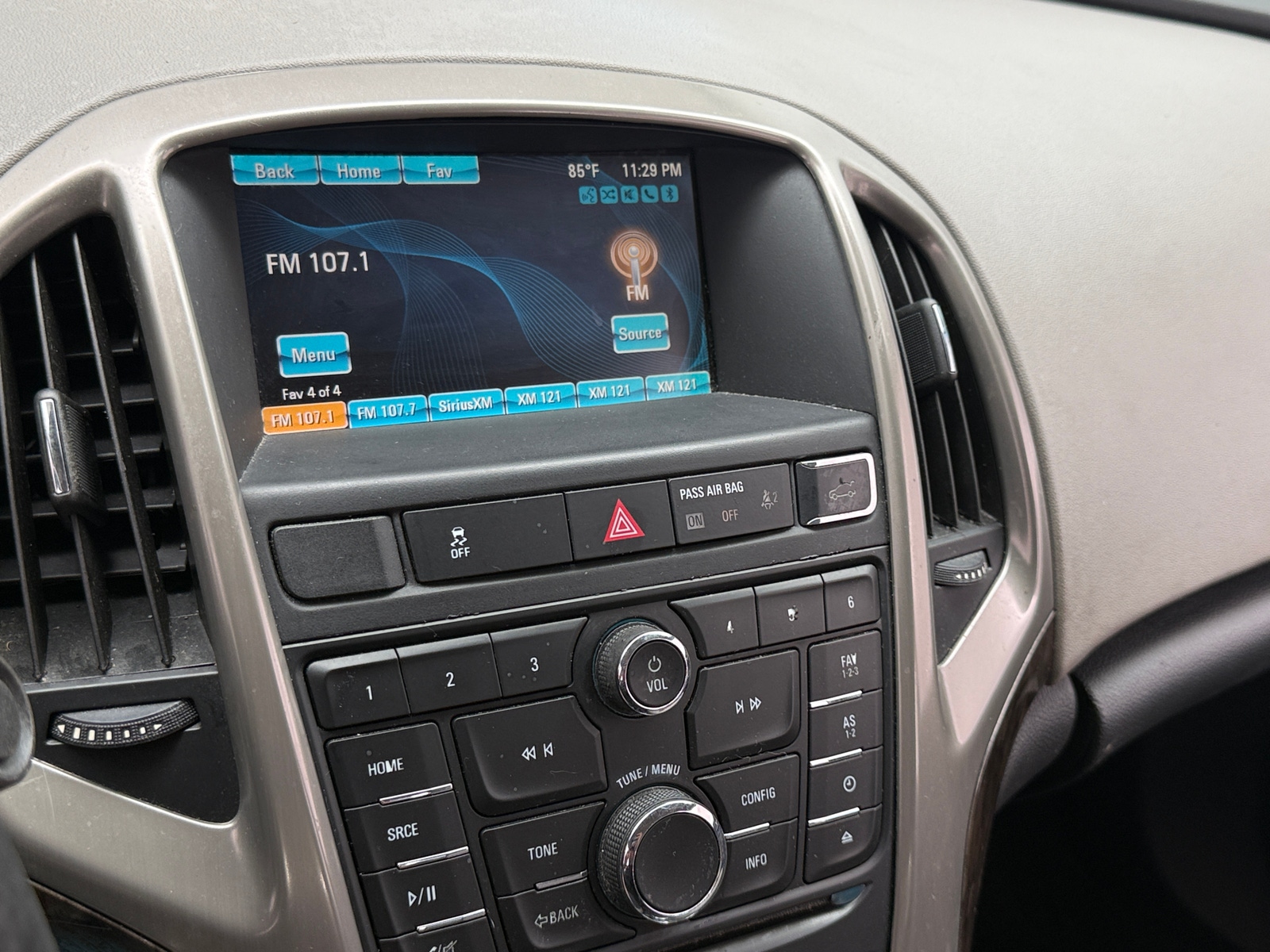 Thumbnail: 2013 Buick Verano - 3