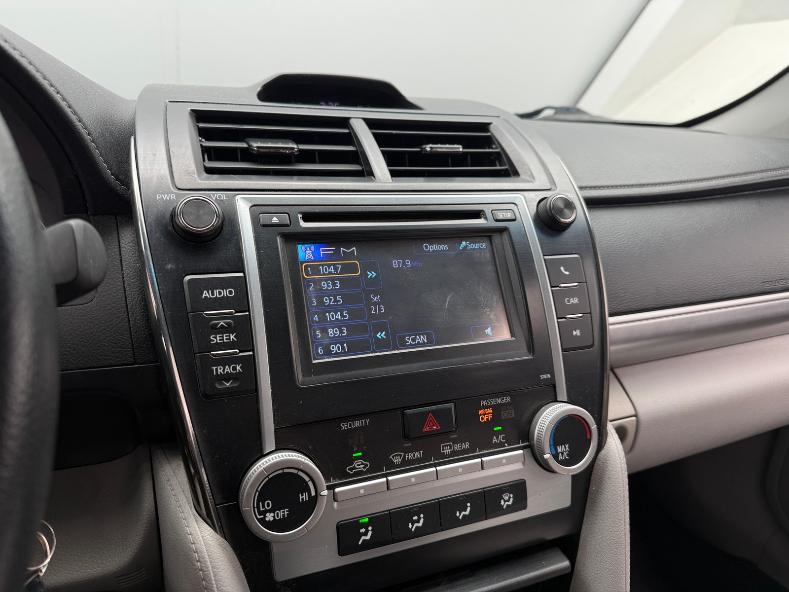 Thumbnail: 2014 Toyota Camry - 4