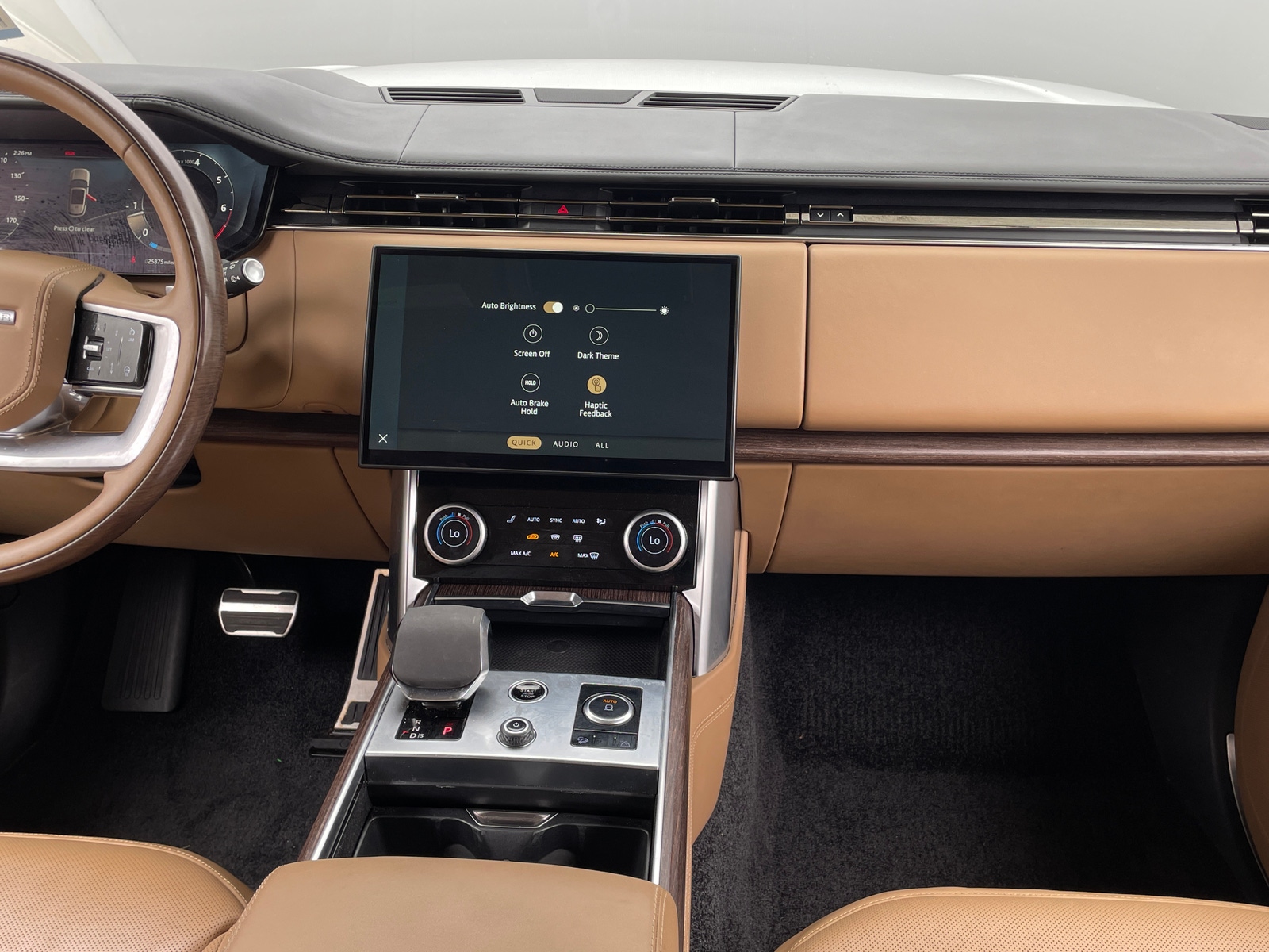 Thumbnail: 2023 Land Rover Range Rover - 3