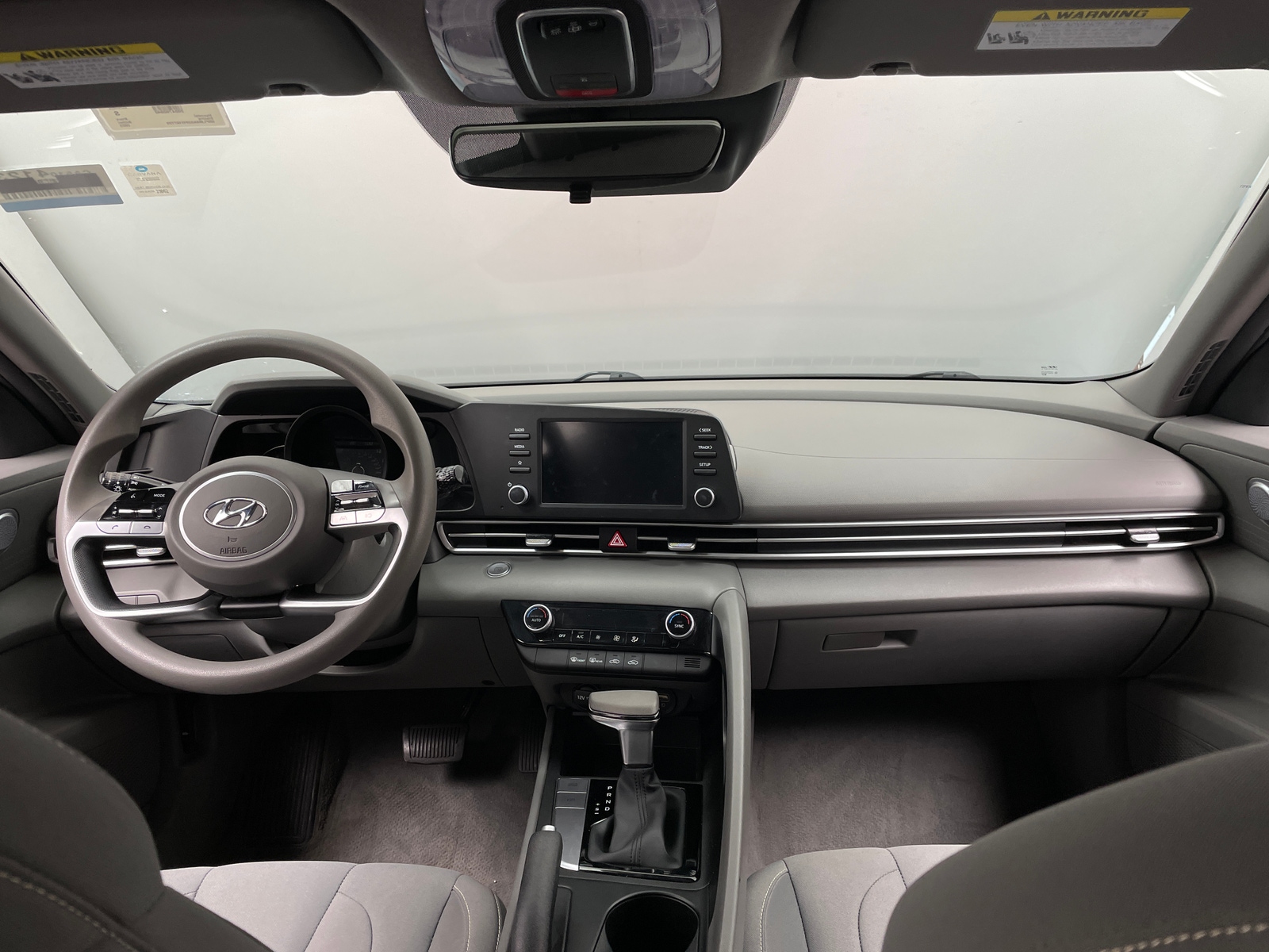 Thumbnail: 2023 Hyundai Elantra - 3