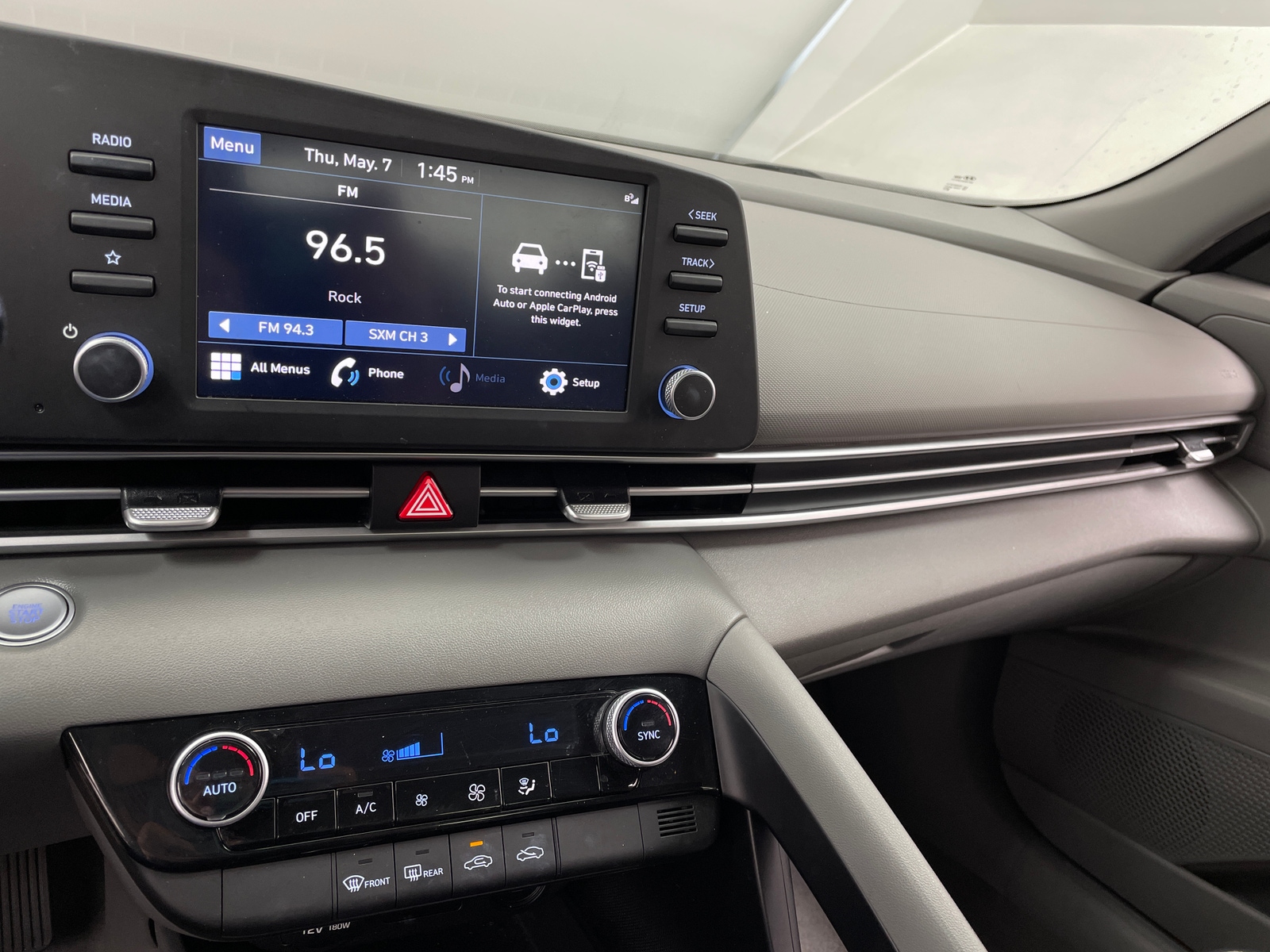 Thumbnail: 2023 Hyundai Elantra - 4