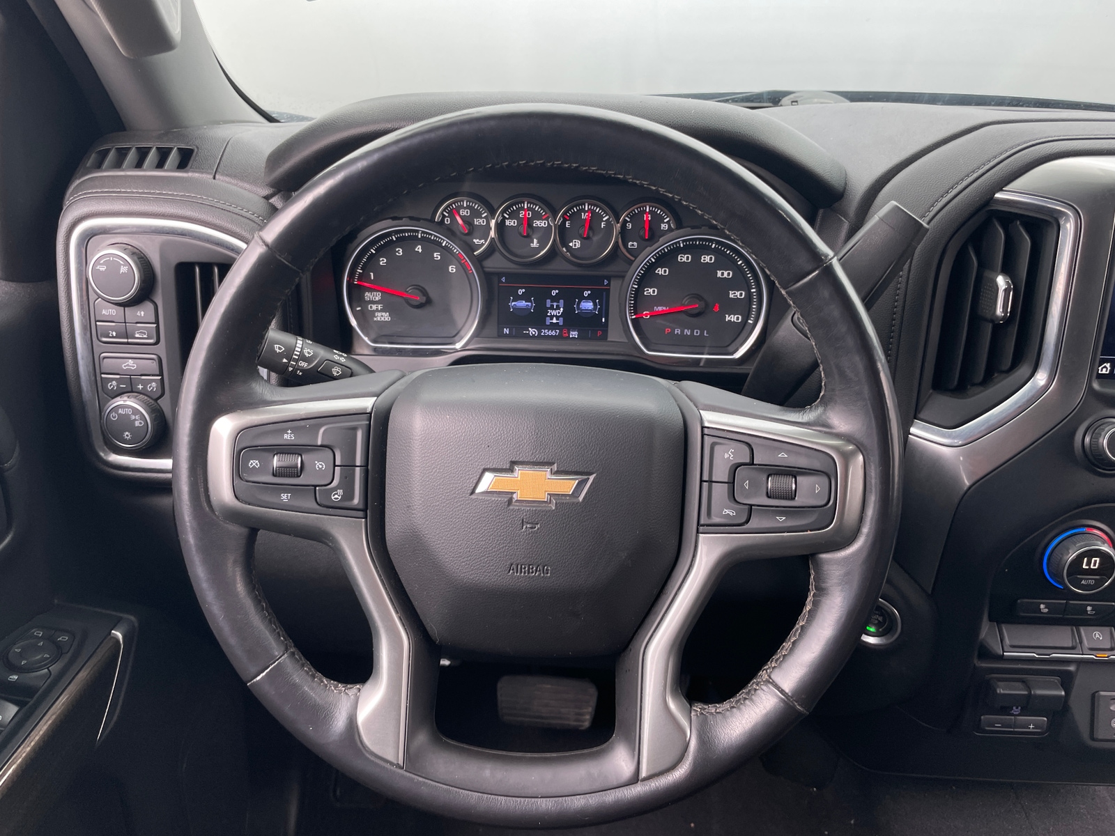 Thumbnail: 2019 Chevrolet Silverado 1500 - 5