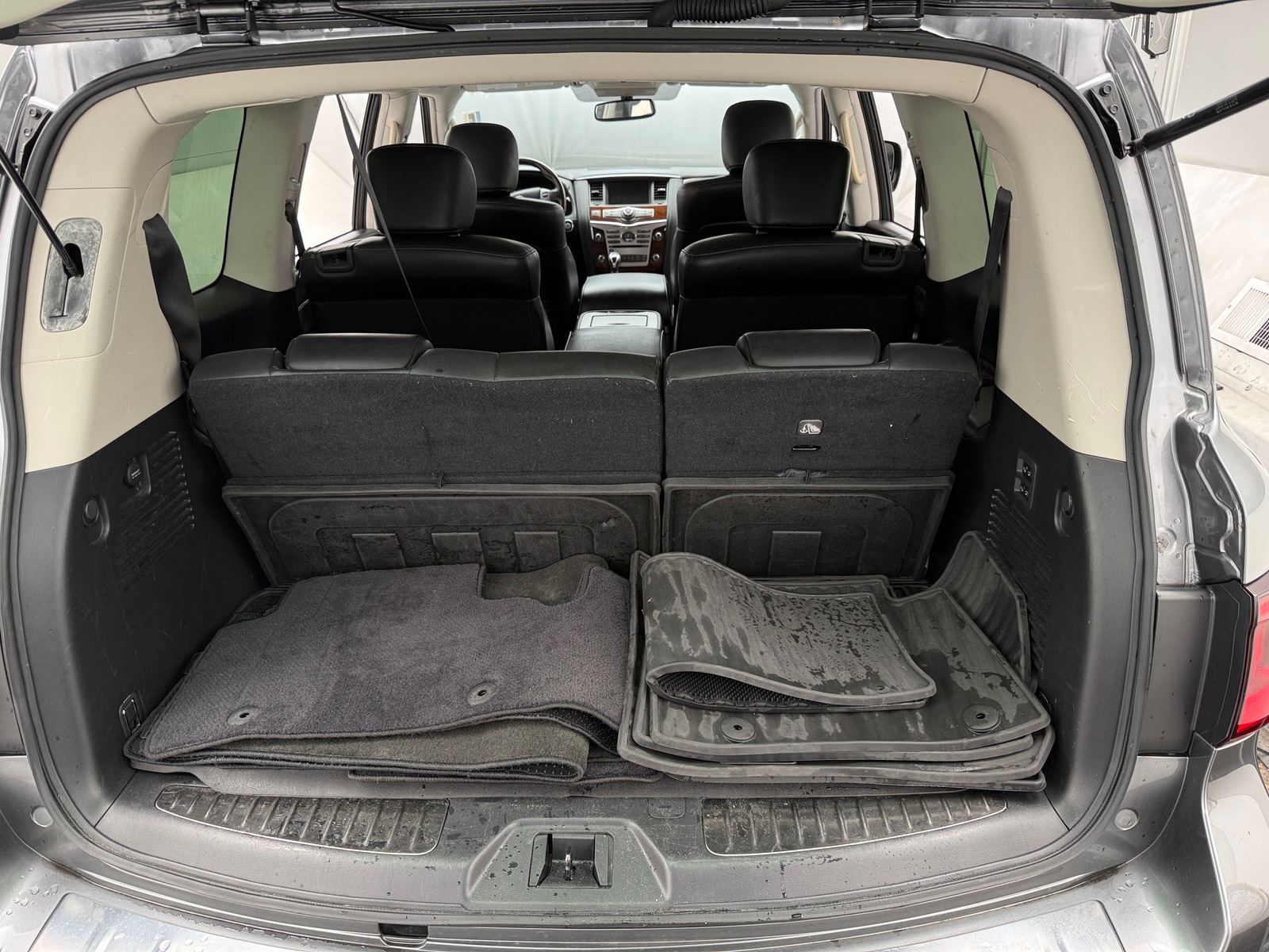 Thumbnail: 2019 INFINITI QX80 - 6