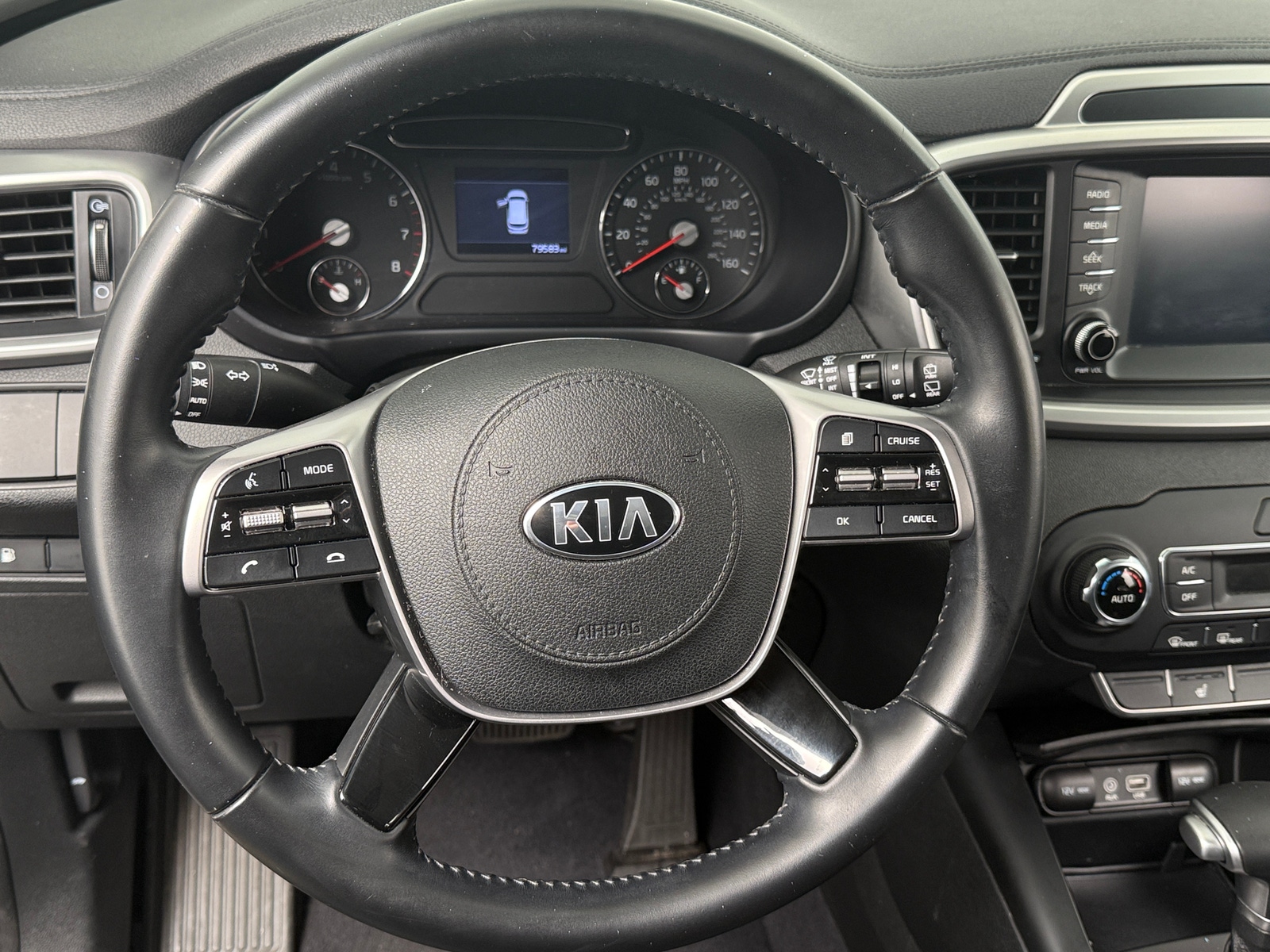 Thumbnail: 2020 Kia Sorento - 5