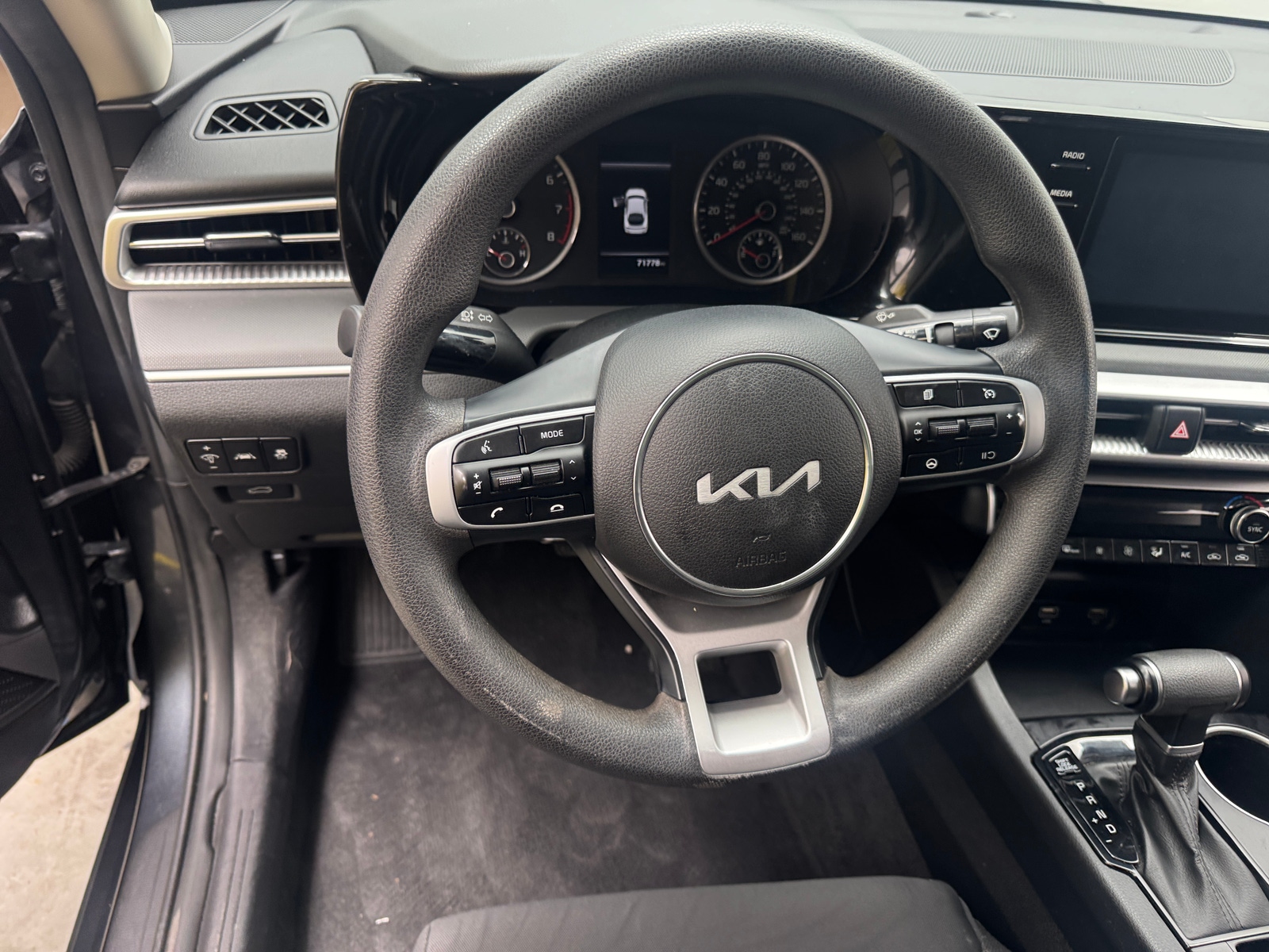 Thumbnail: 2023 Kia K5 - 5