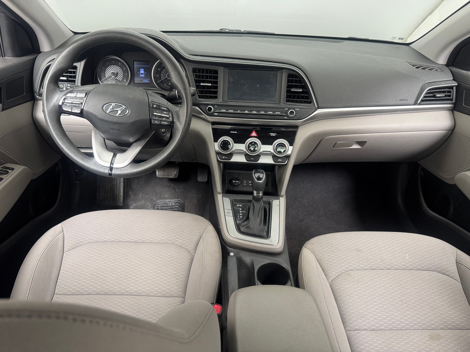 Thumbnail: 2019 Hyundai Elantra - 3