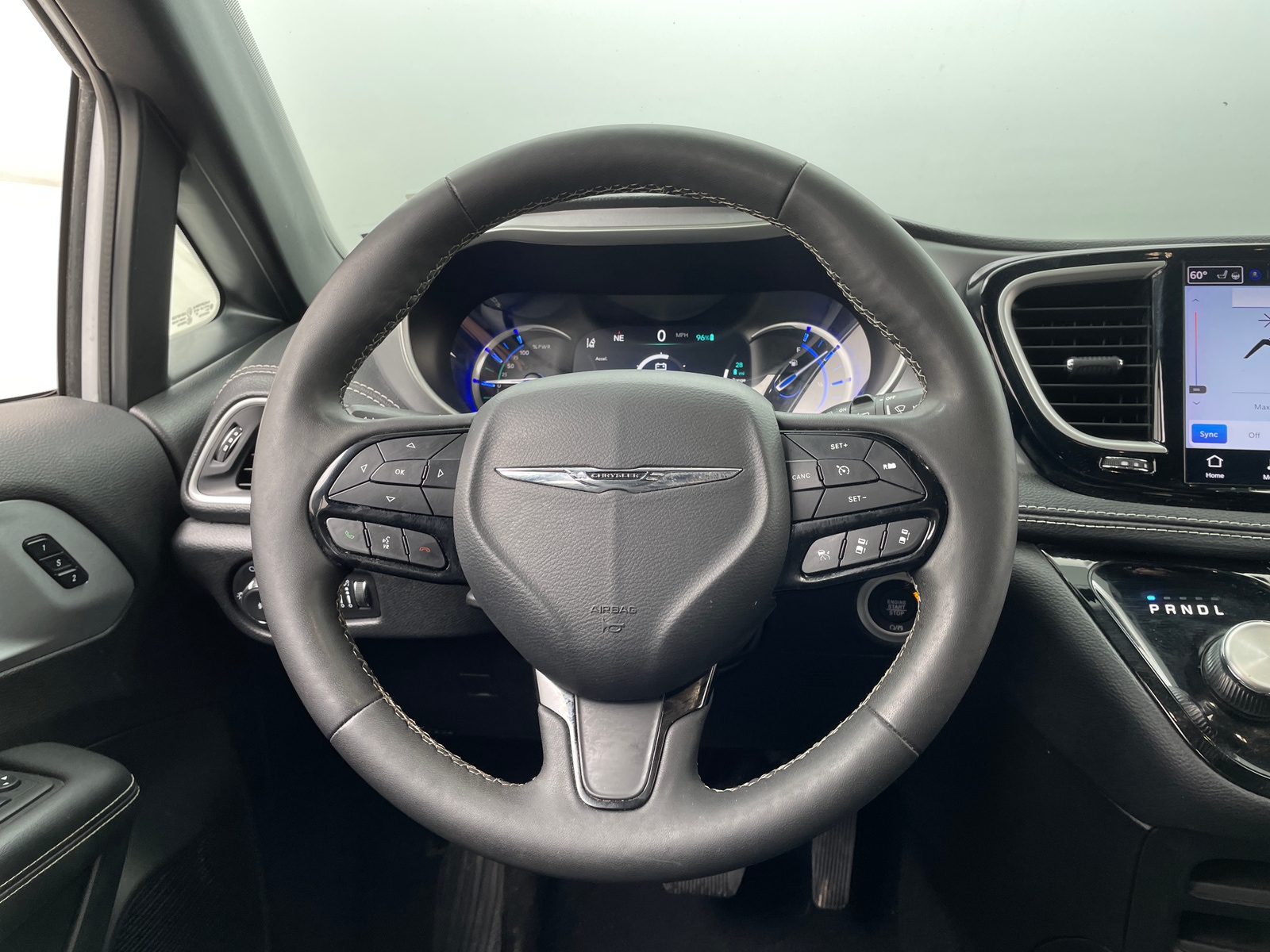 Thumbnail: 2024 Chrysler Pacifica - 4