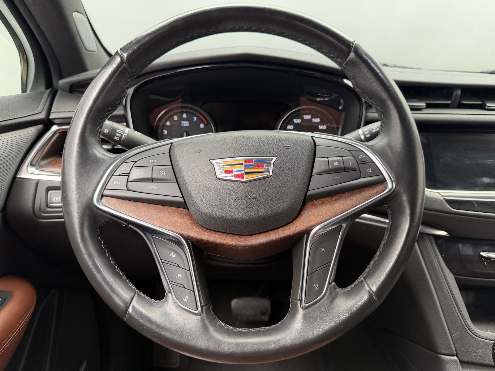 Thumbnail: 2020 Cadillac XT5 - 4