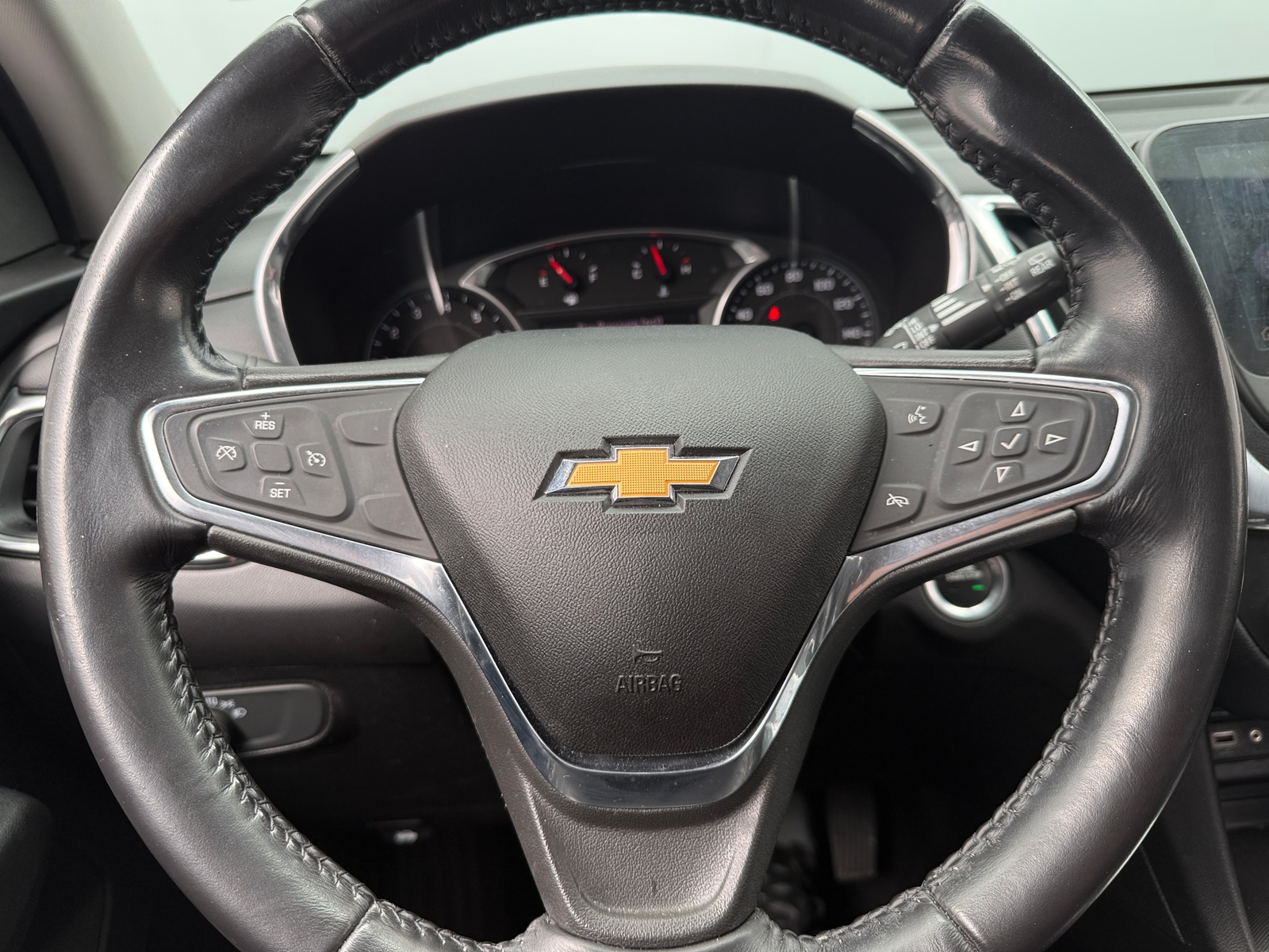 Thumbnail: 2019 Chevrolet Equinox - 5