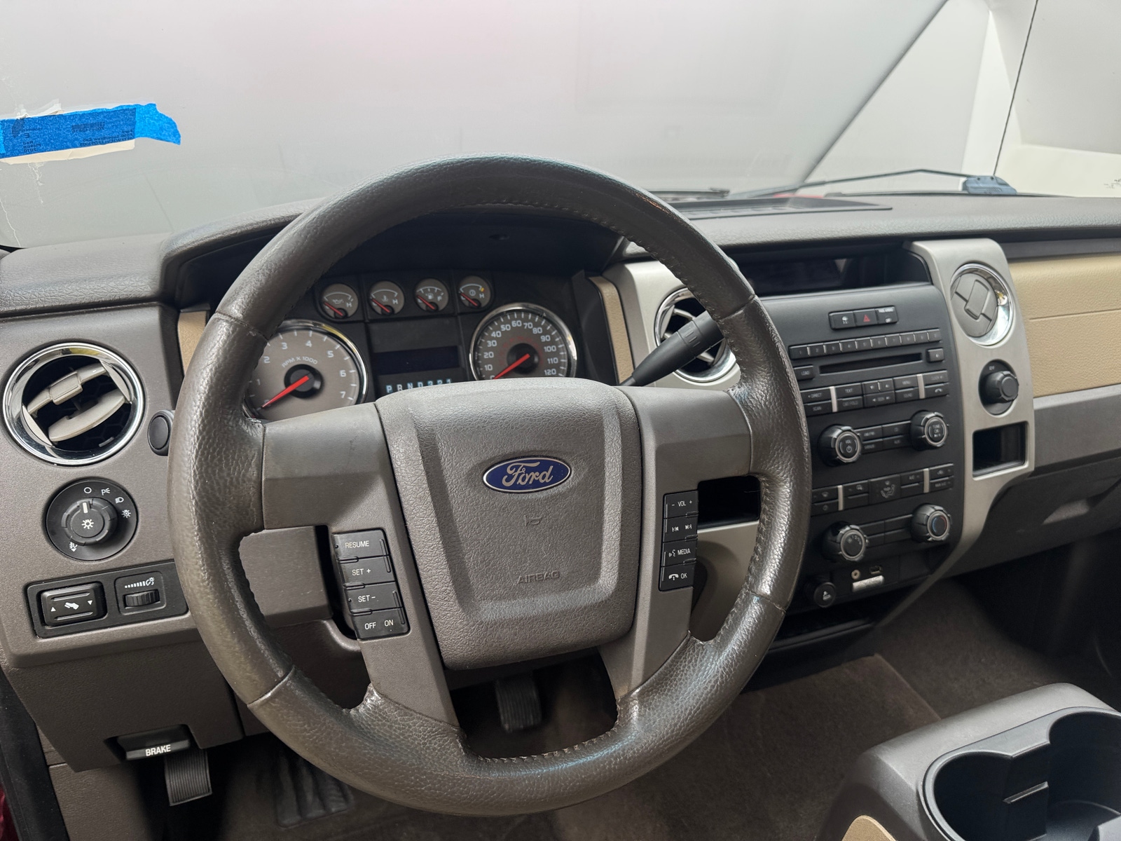Thumbnail: 2010 Ford Econoline - 5
