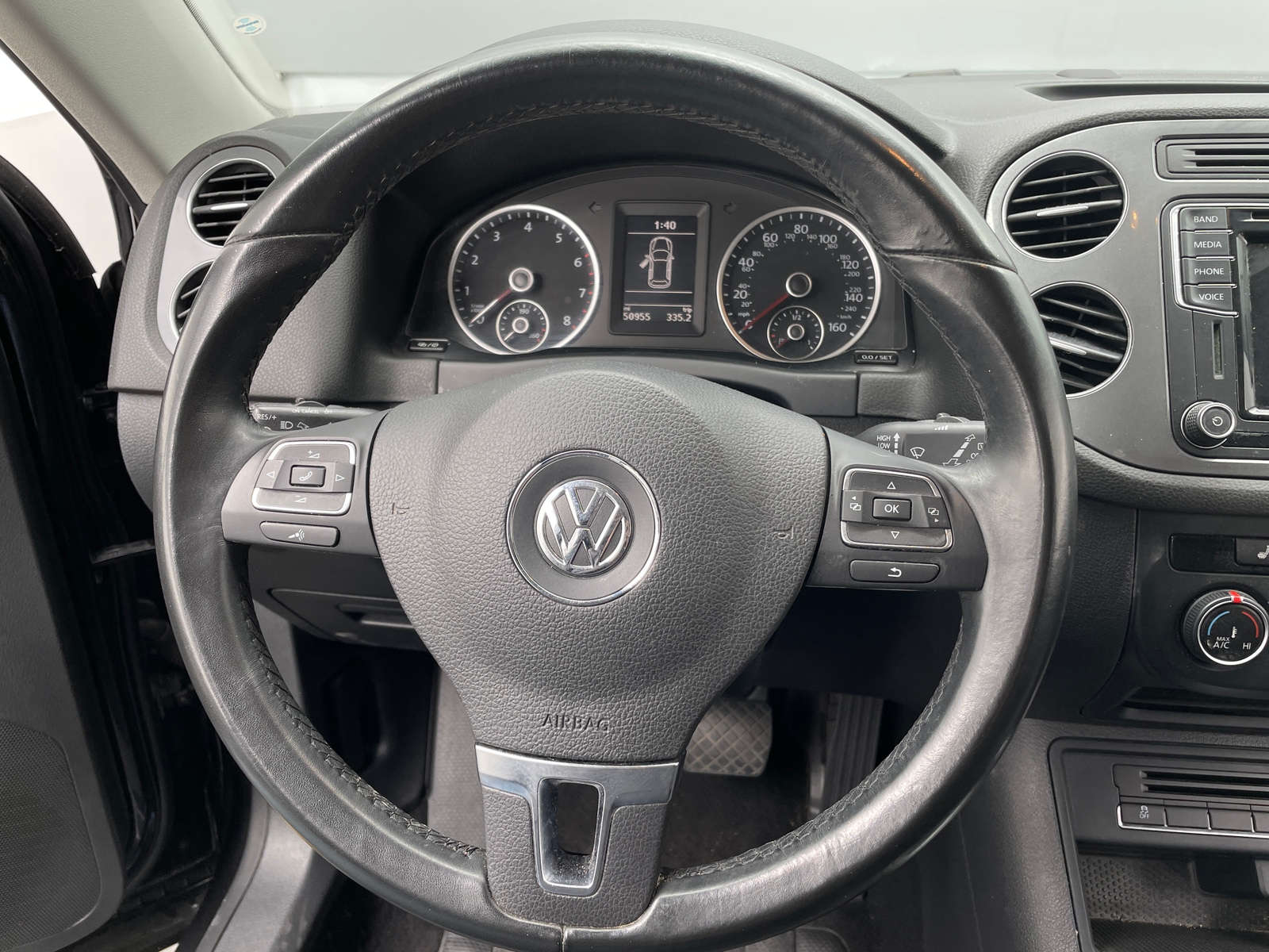 Thumbnail: 2017 Volkswagen Tiguan - 5